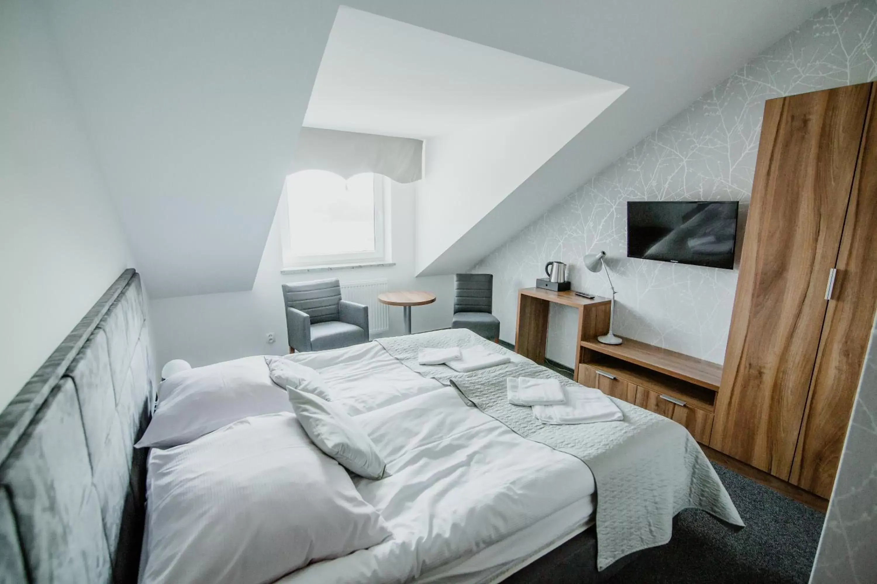 Superior Deluxe Double or Twin Room in Gosciniec Zacisze Superior Deluxe Double or Twin Room in Gosciniec Zacisze