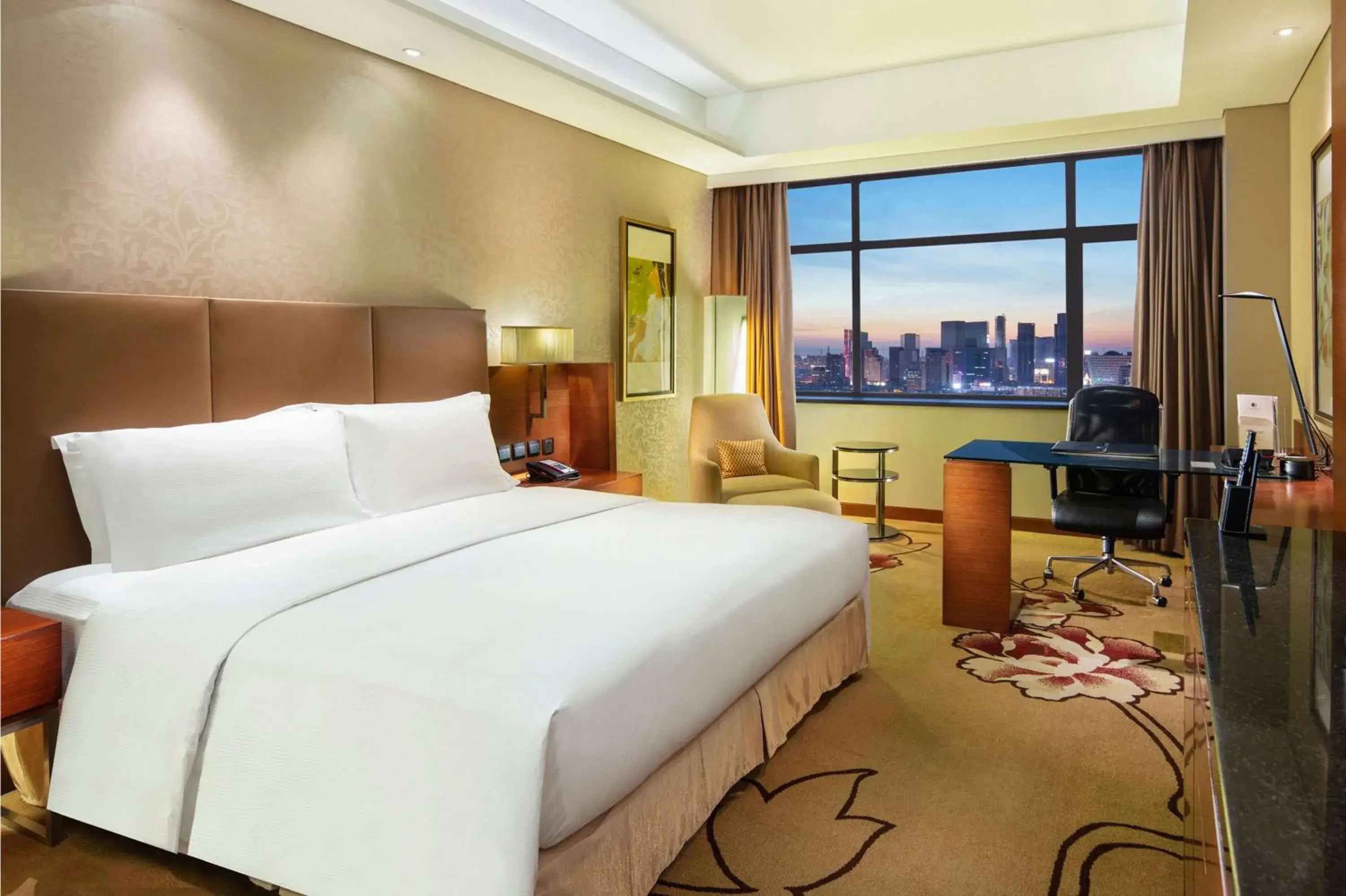 Bedroom in DoubleTree By Hilton Shenyang Hotel