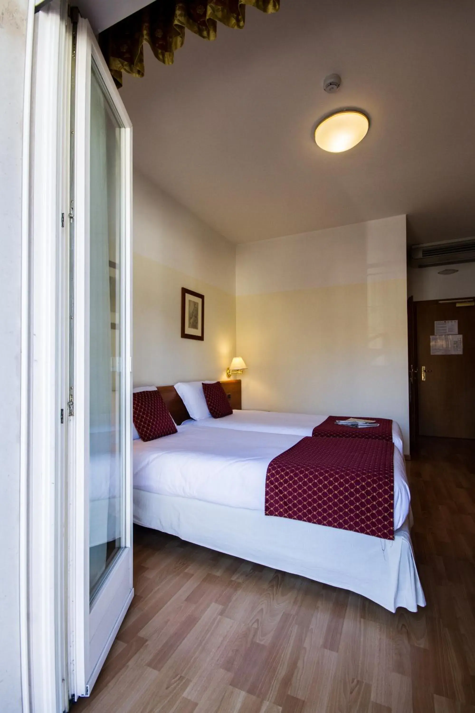 Bedroom, Bed in Hotel Sant'Ilario