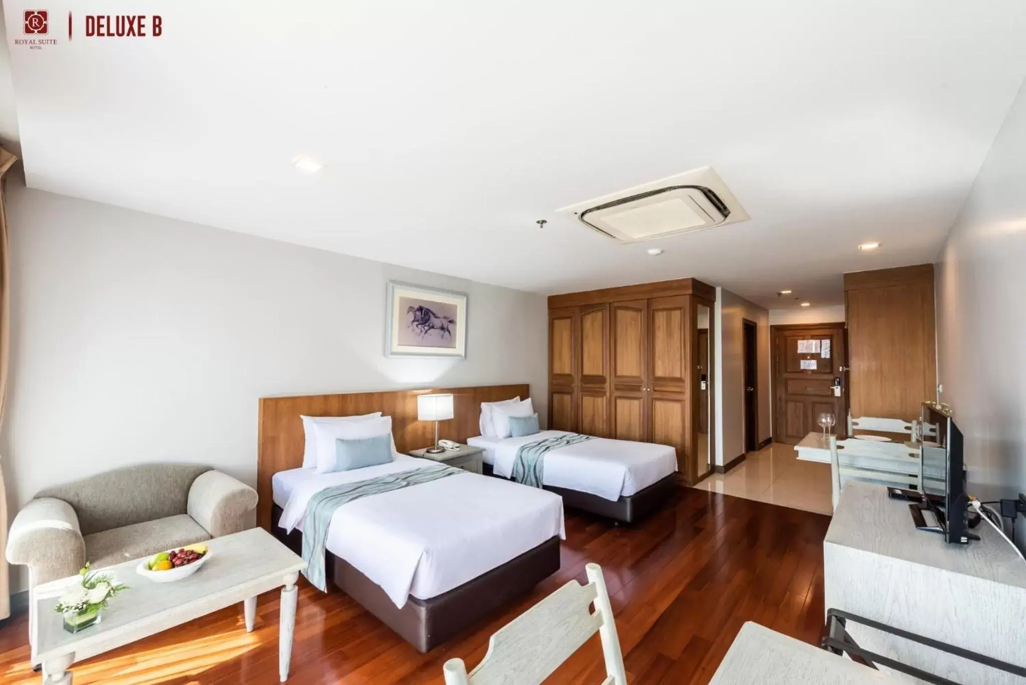 Bedroom in Royal Suite Hotel Bangkok