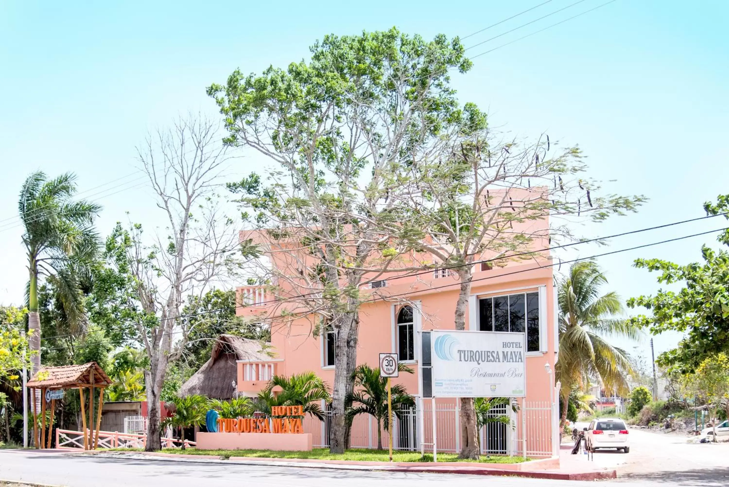 Facade/entrance, Property Building in Hotel Turquesa Maya