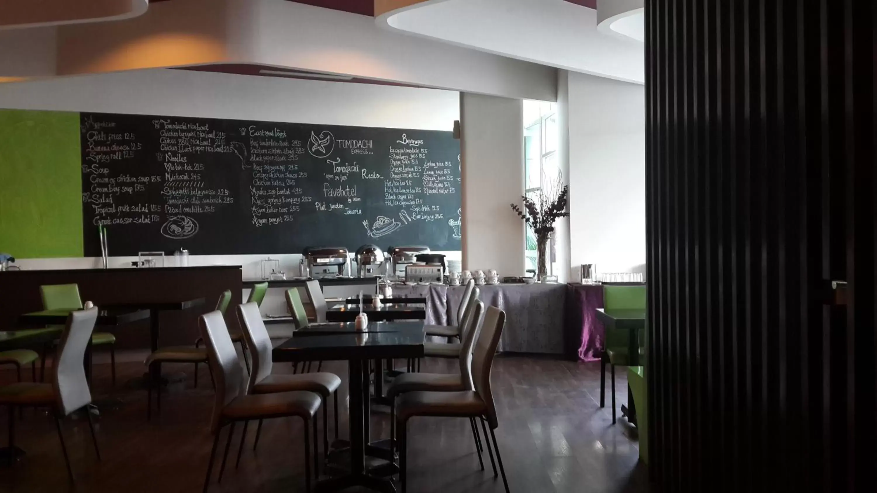 Lounge or bar, Restaurant/Places to Eat in favehotel Pluit Junction