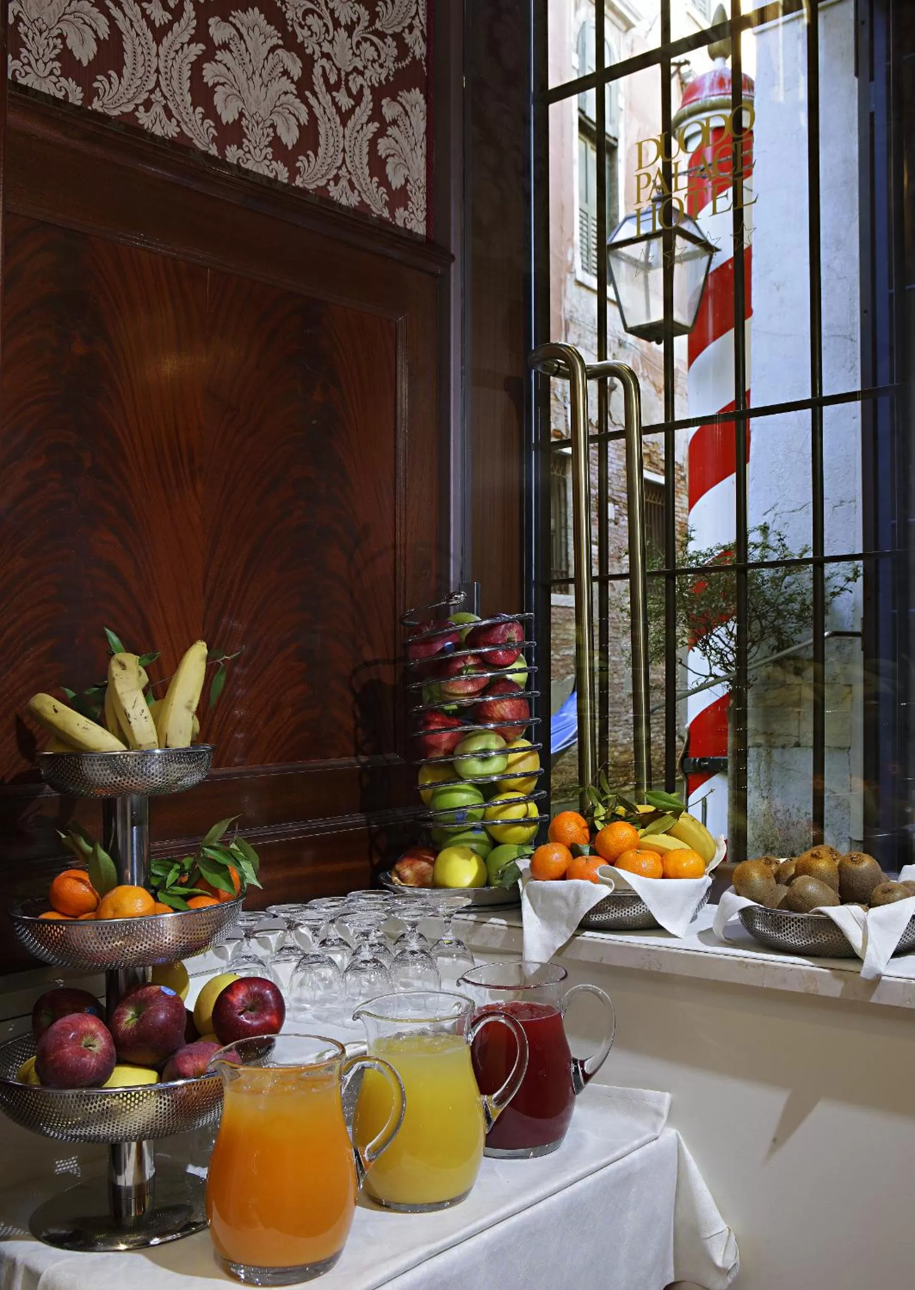 Continental breakfast in Duodo Palace Hotel