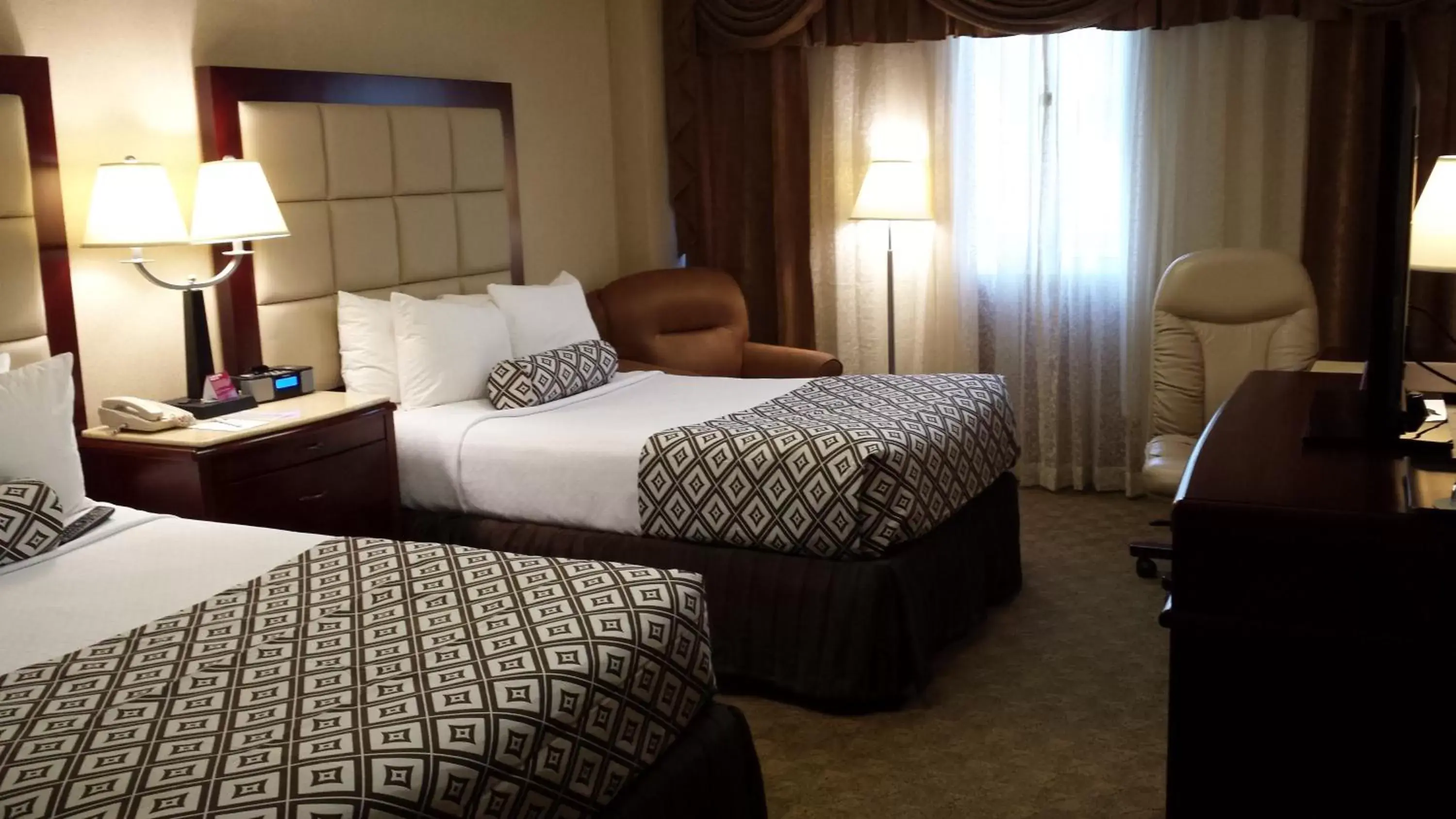 Bed, Room Photo in Wyndham Houston near NRG Park - Medical Center