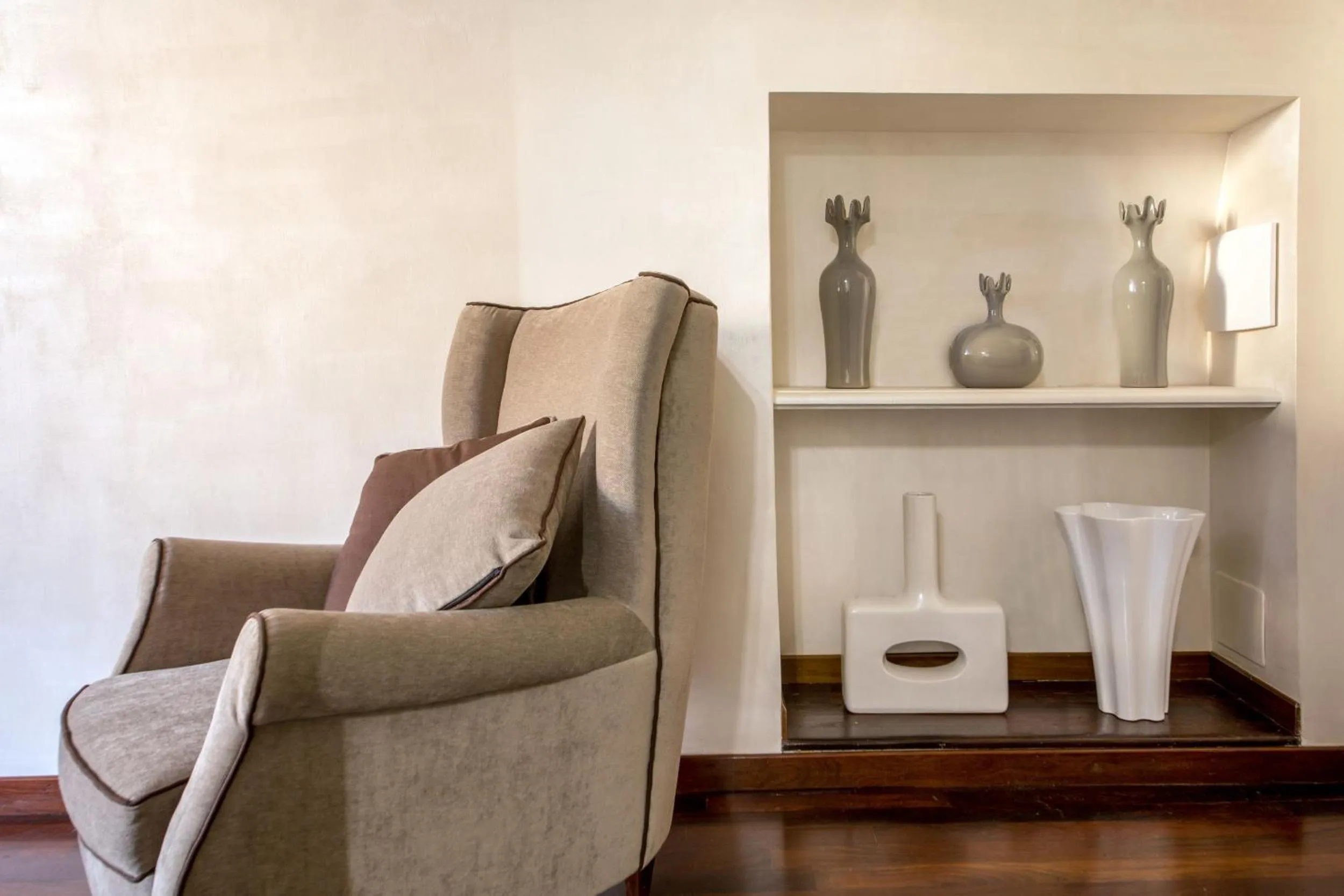 Decorative detail in Palazzo De Cupis - Suites and View