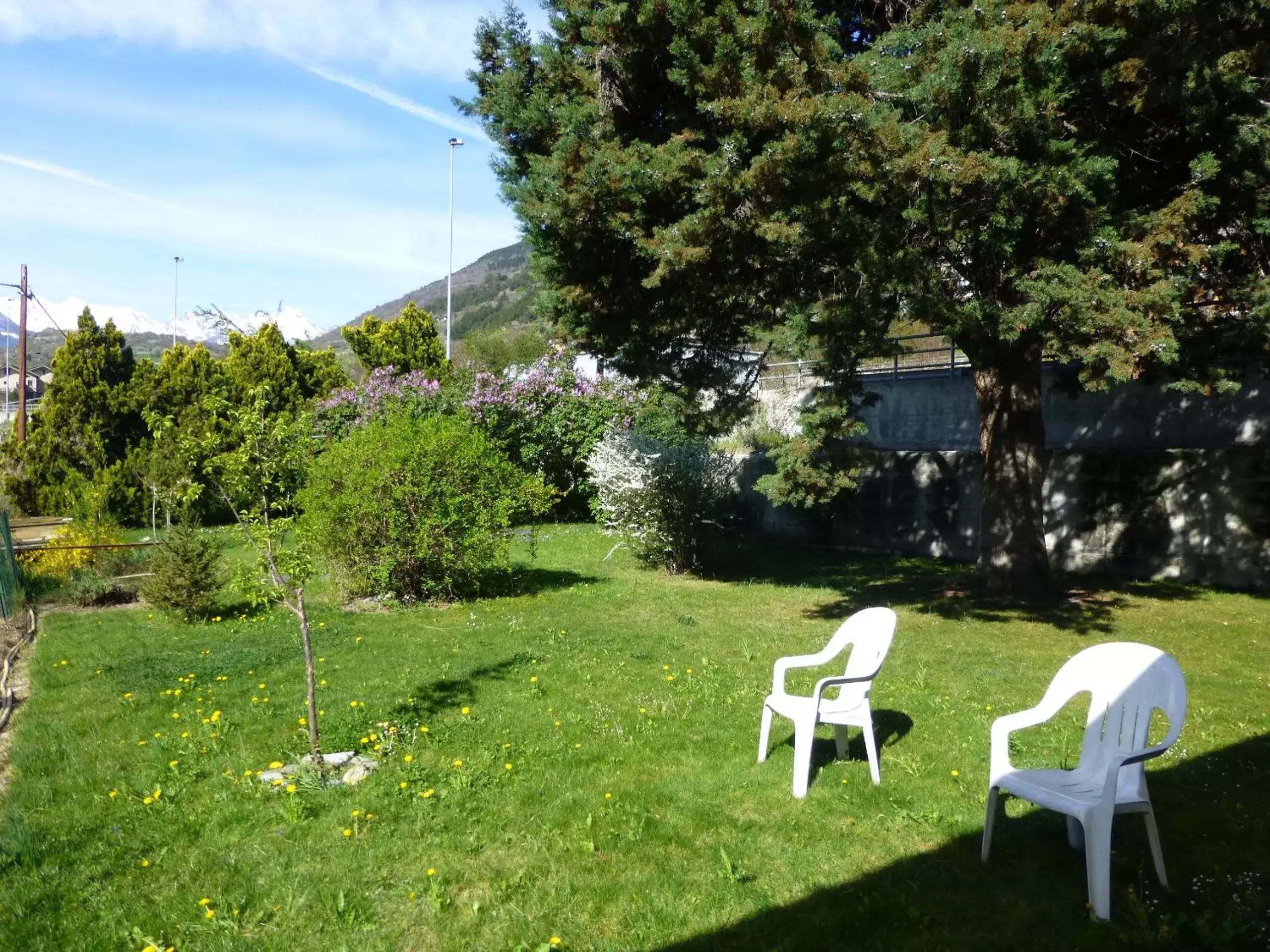 Garden in Hotel Beau Séjour