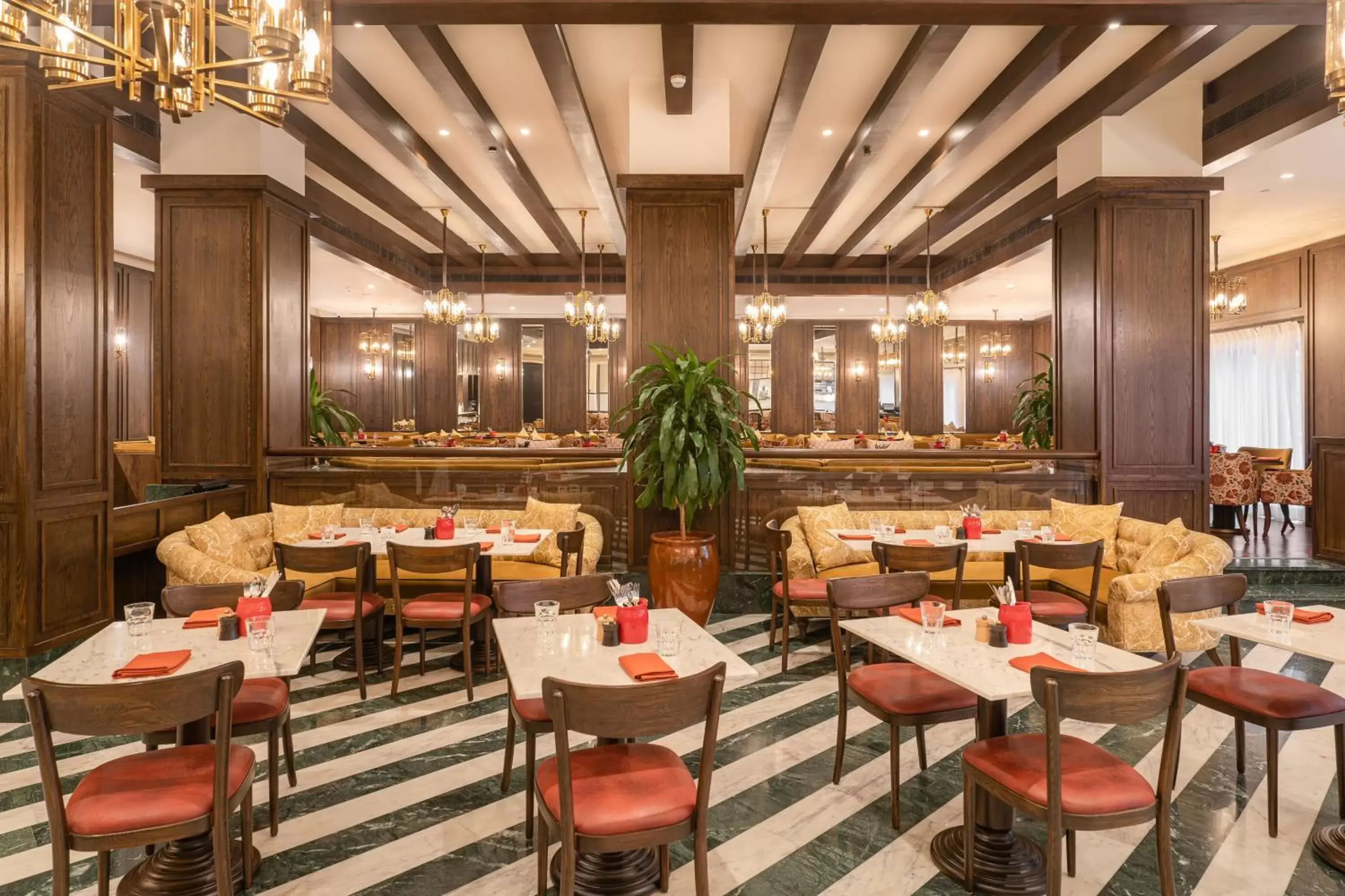 Restaurant/places to eat in President - IHCL SeleQtions Restaurant/places to eat in President - IHCL SeleQtions