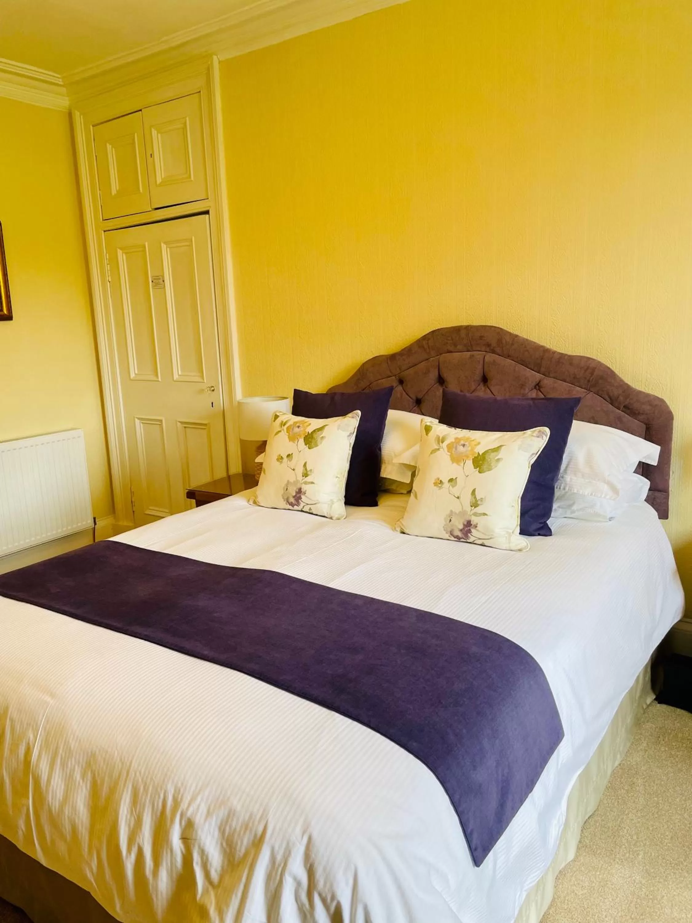 Bedroom, Bed in West Plean House