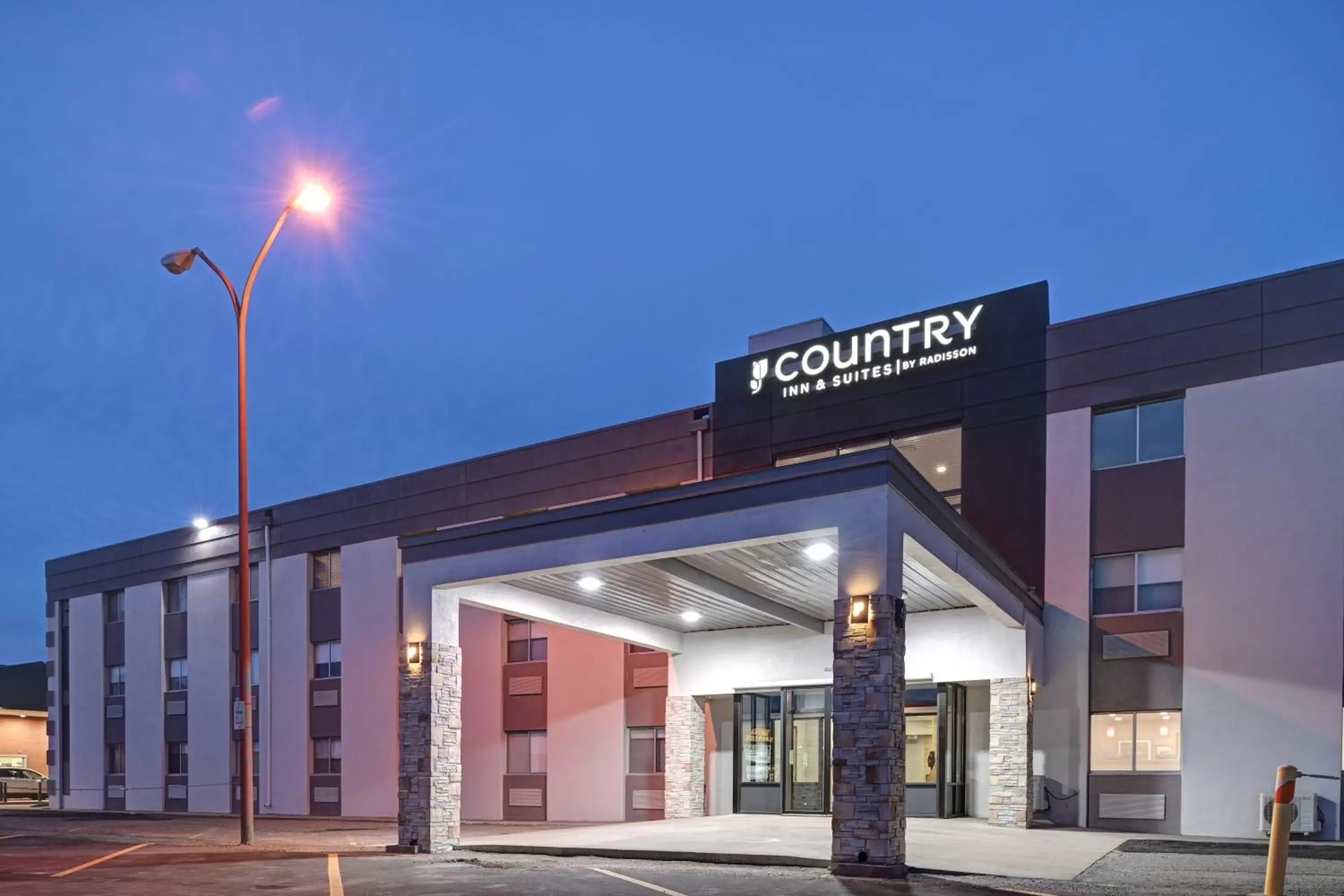 Country Inn & Suites by Radisson, Pierre, SD