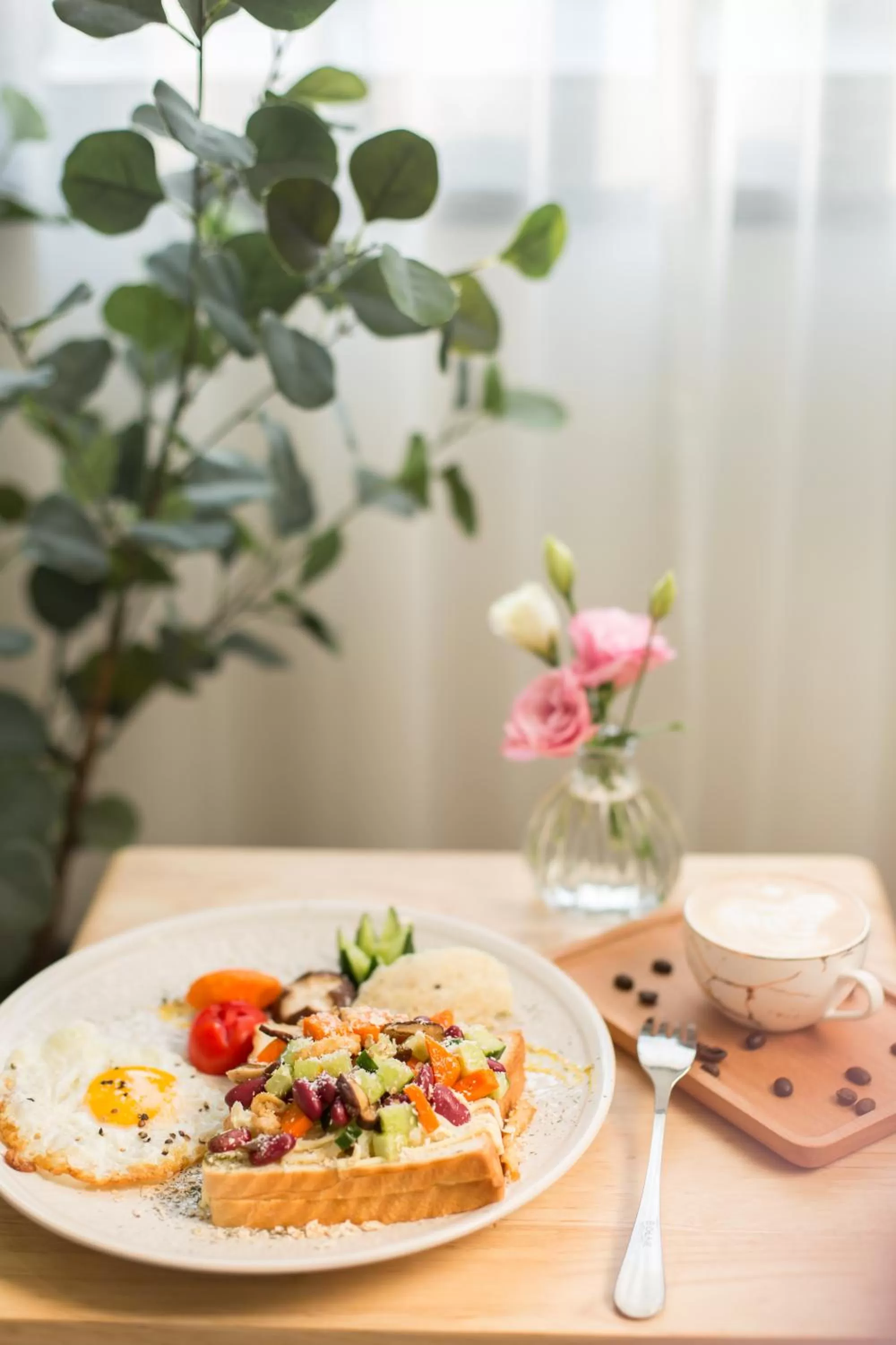 Breakfast in Wander Hostel