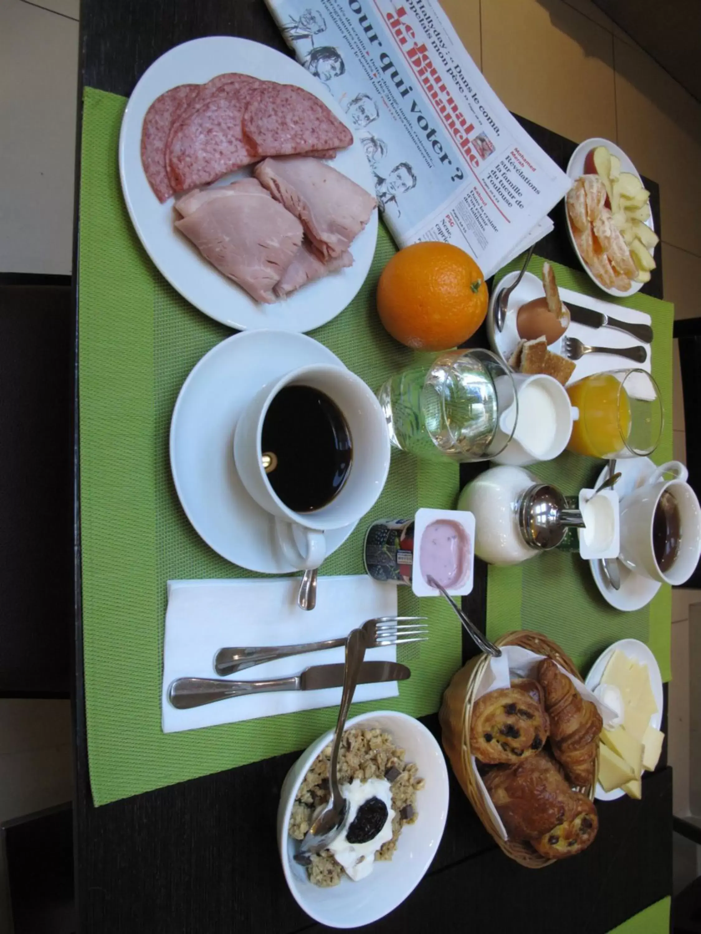 Restaurant/places to eat, Breakfast in Source Hôtel