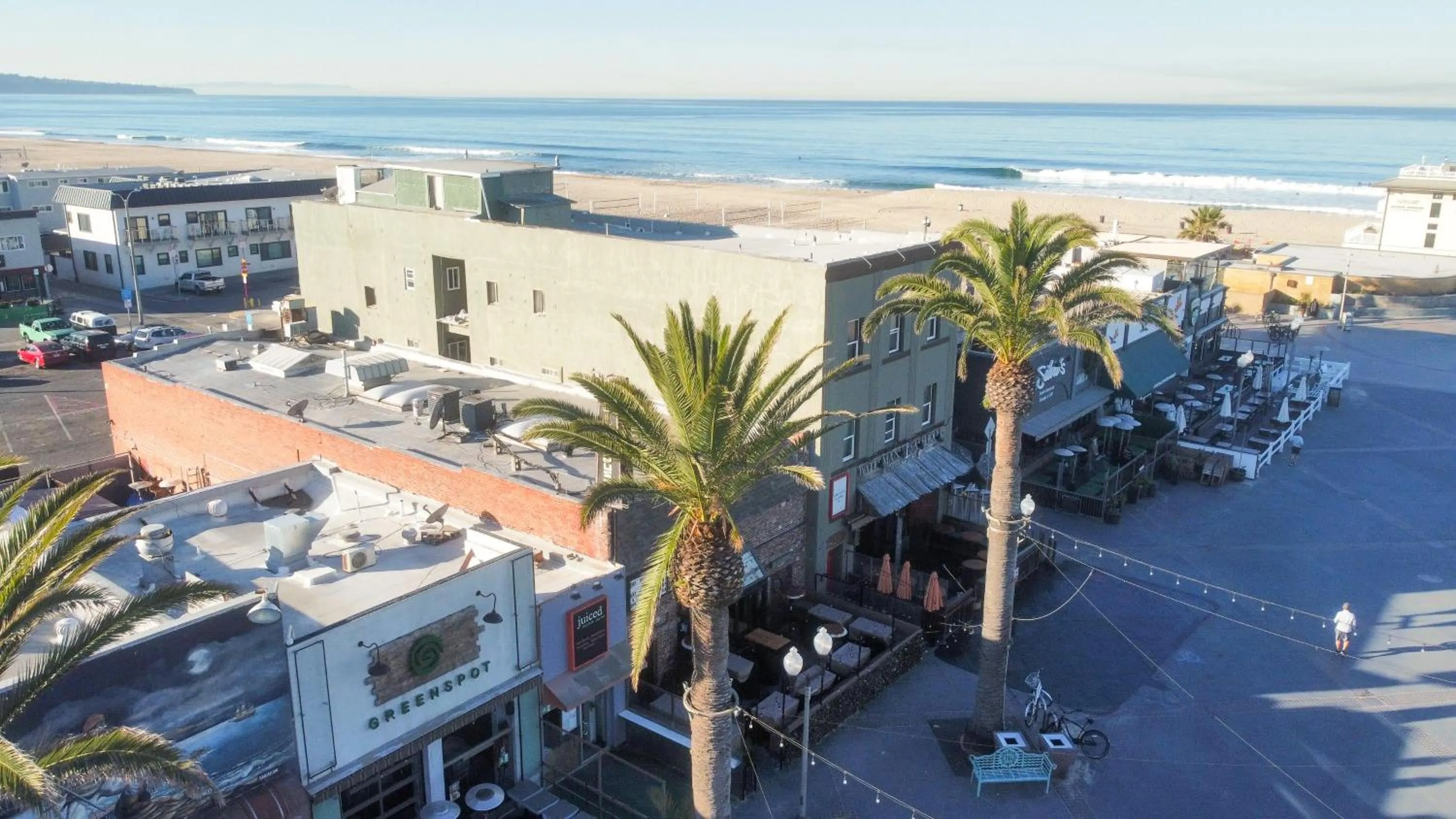 Property building, Bird's-eye View in ITH Surf City Hostel Hermosa Beach