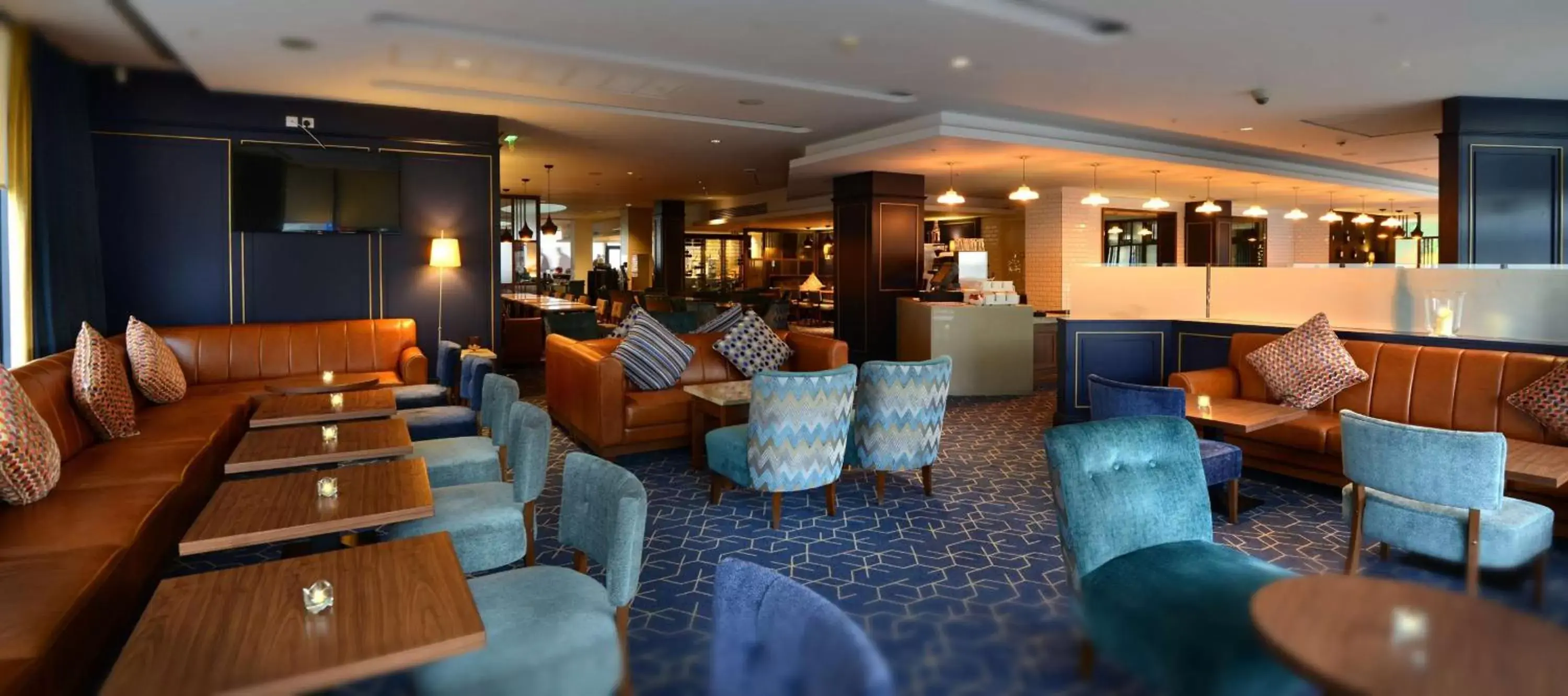 Lounge or bar in Hilton Dublin Kilmainham Lounge or bar in Hilton Dublin Kilmainham