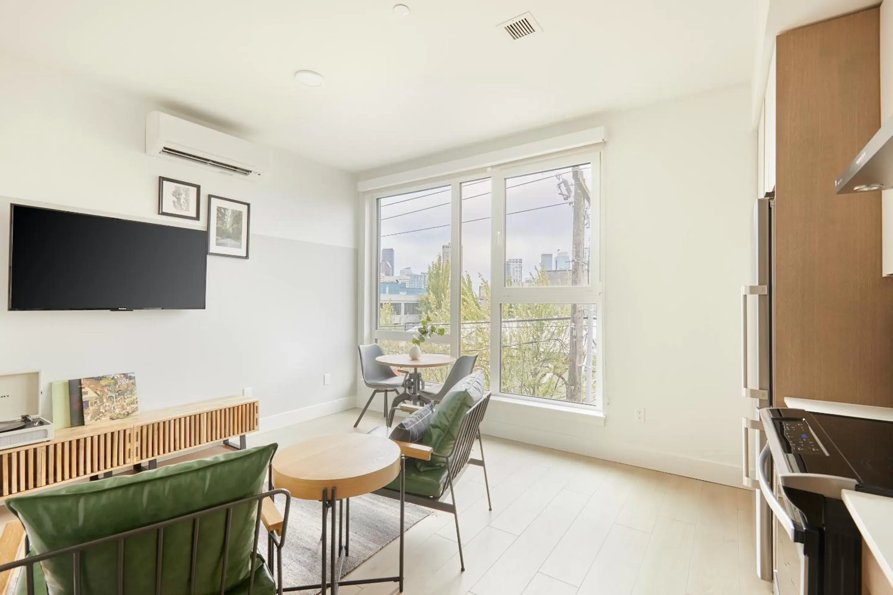 One-Bedroom Apartment in Sonder at Solis