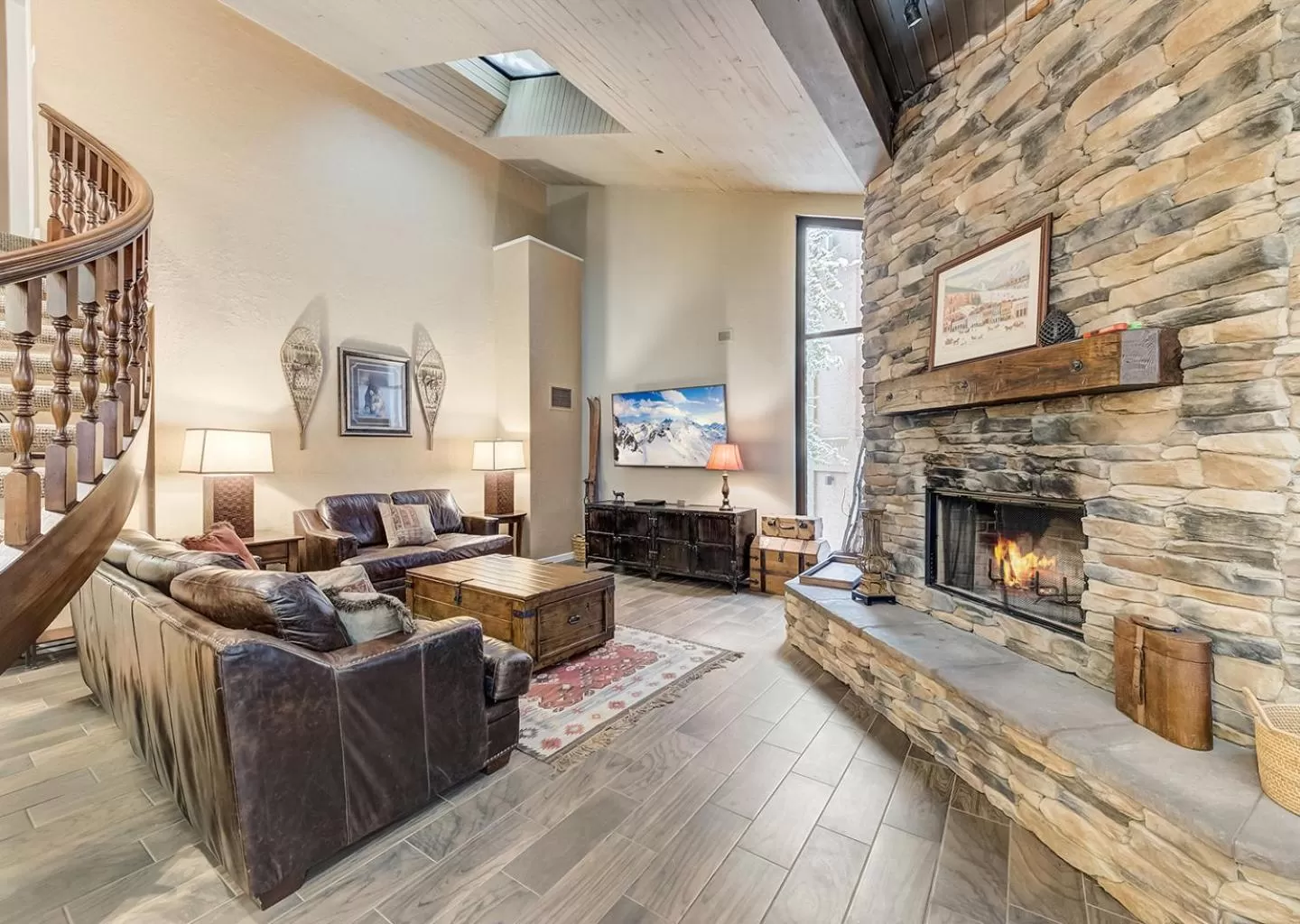 Living room in Silver King by All Seasons Resort Lodging