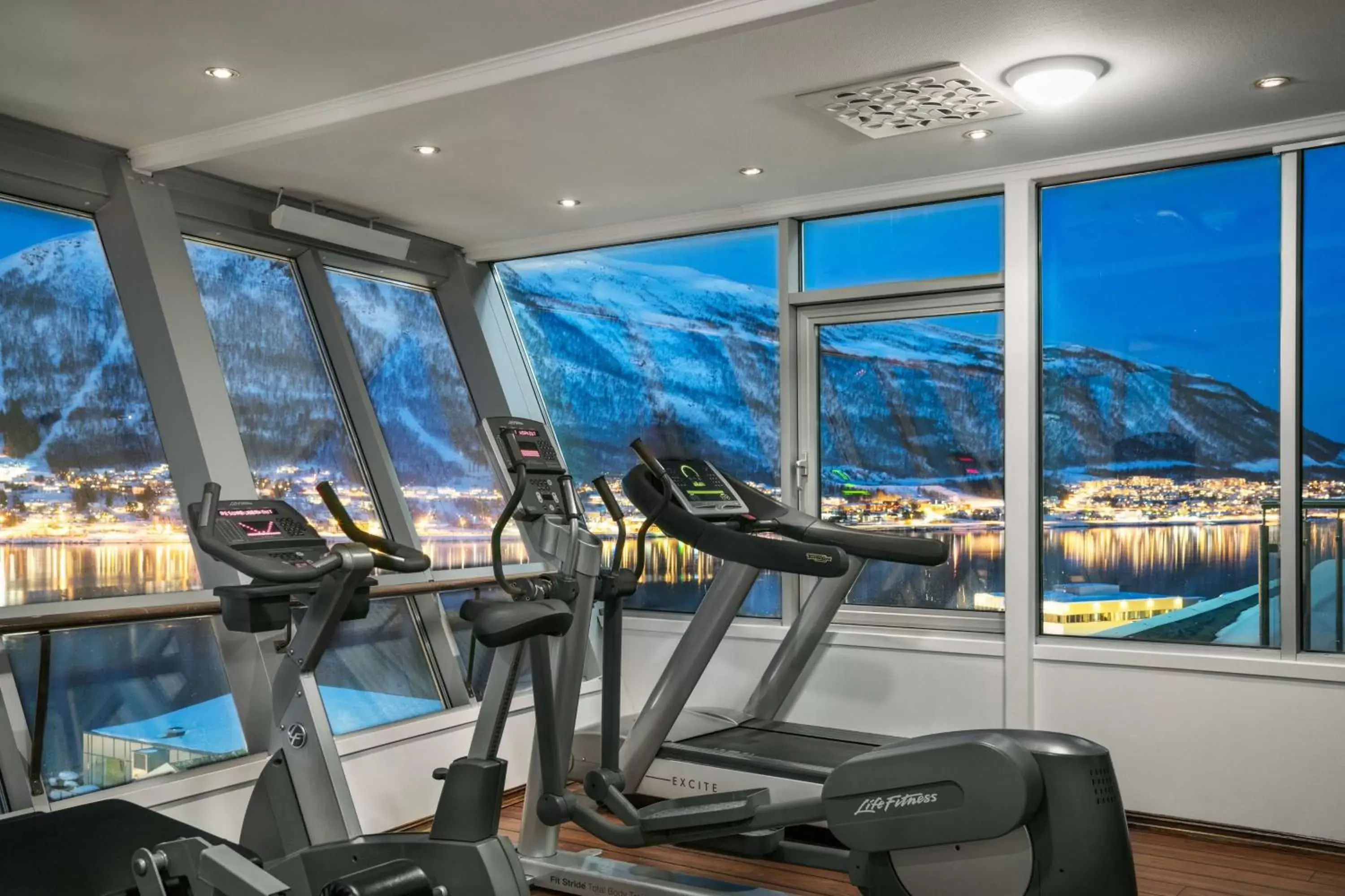 Property building, Fitness Center/Facilities in Radisson Blu Hotel Tromsø