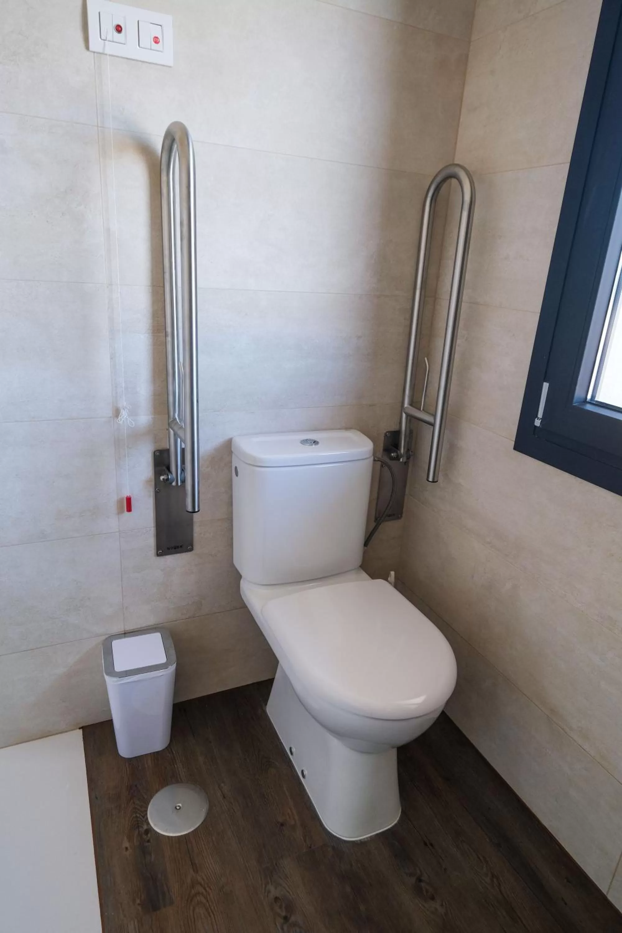 Bathroom in LD Sevilla