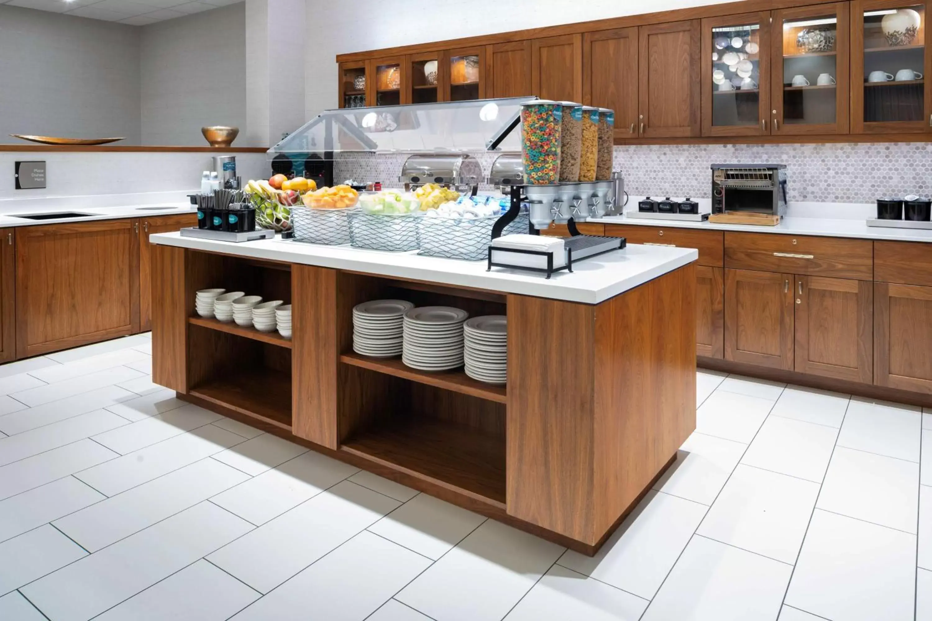 Breakfast, Kitchen/Kitchenette in Homewood Suites by Hilton Salt Lake City Downtown