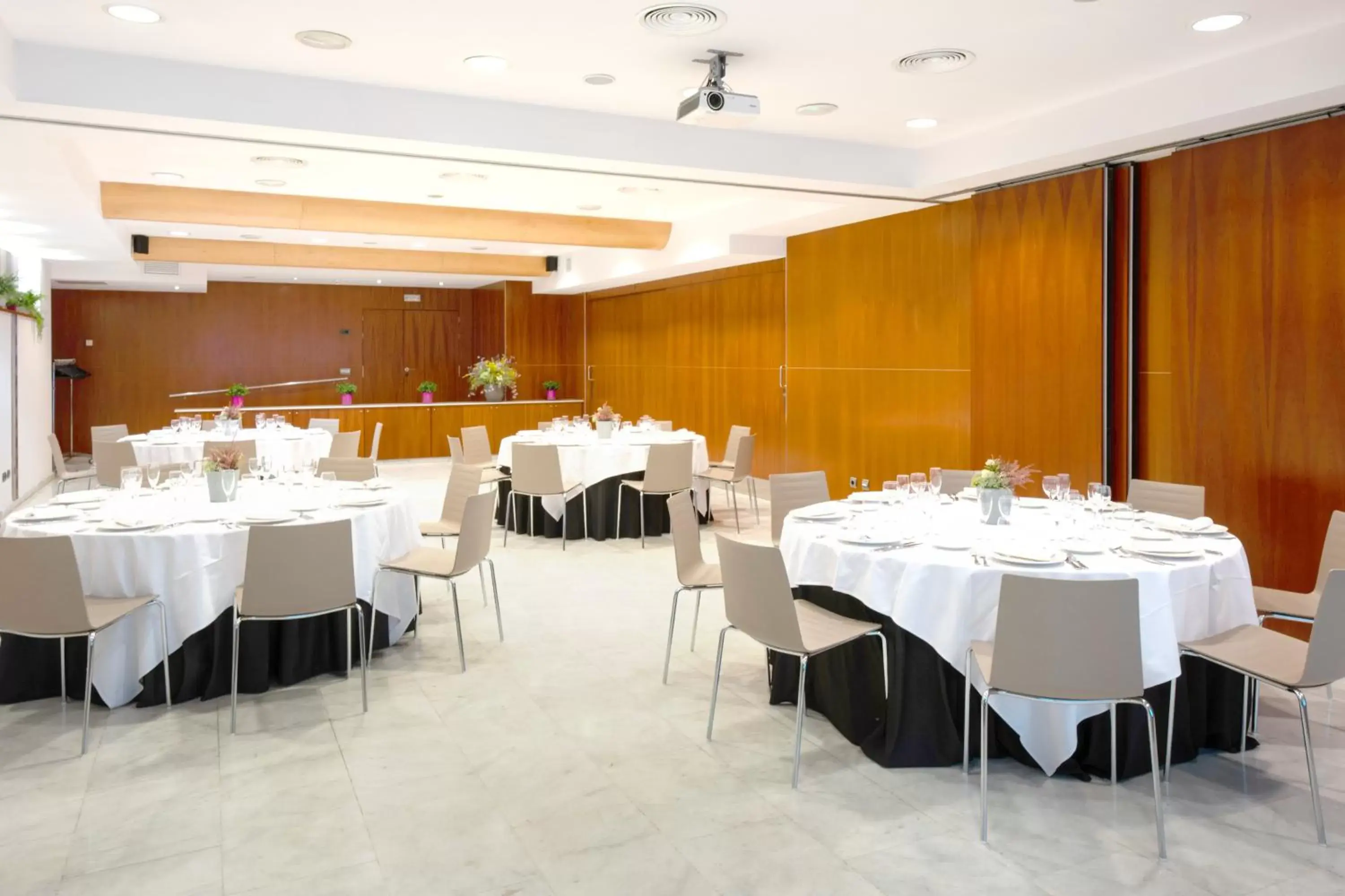 Meeting/conference room, Restaurant/Places to Eat in Catalonia Barcelona 505