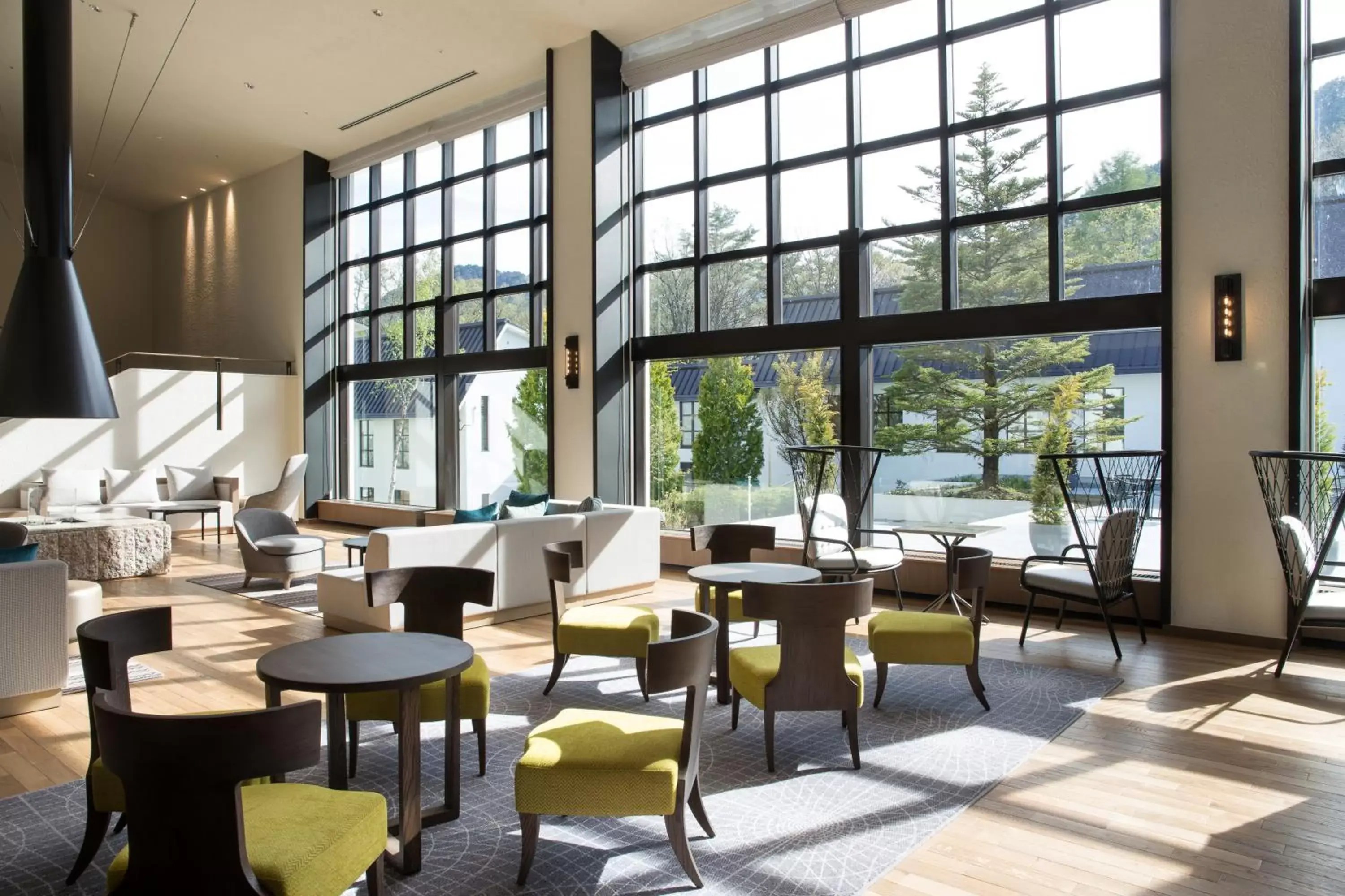 Lounge or bar, Restaurant/Places to Eat in Holiday Inn Resort Shinano-Omachi Kuroyon, an IHG Hotel