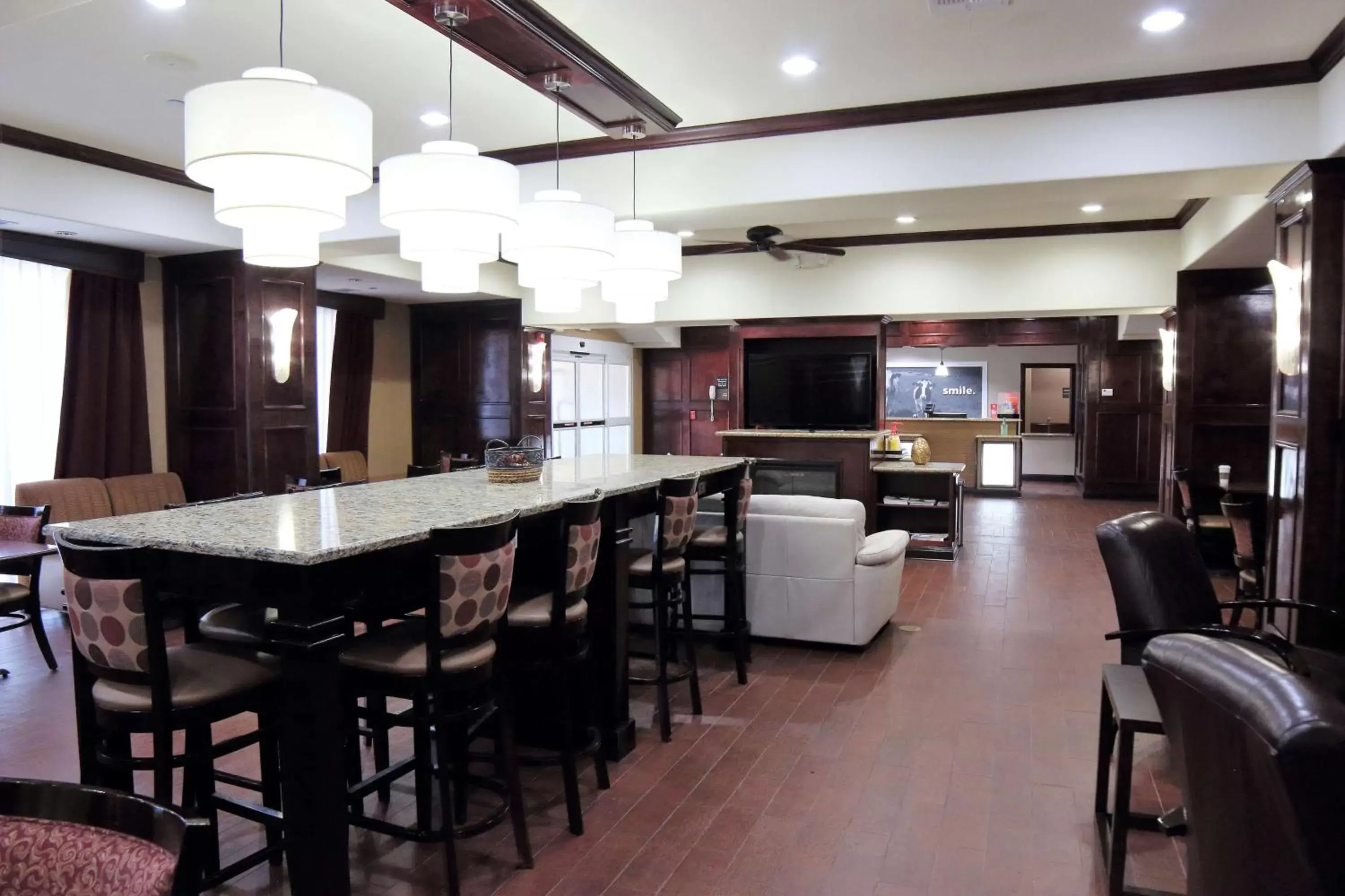 Lobby or reception, Lounge/Bar in Hampton Inn Seguin