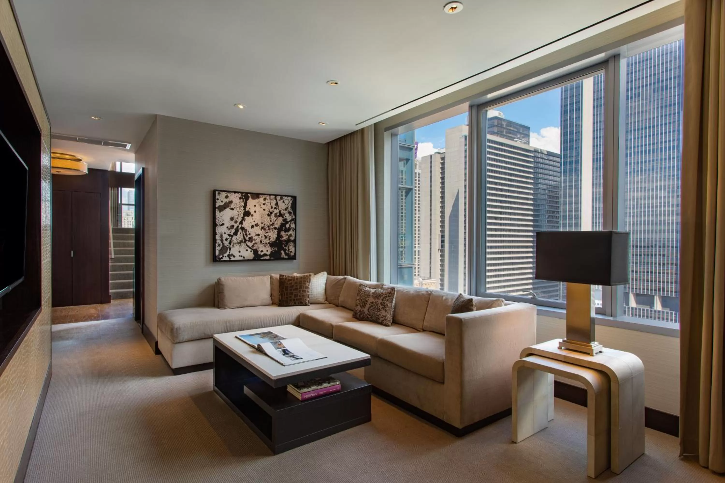 Photo of the whole room in InterContinental New York Times Square by IHG