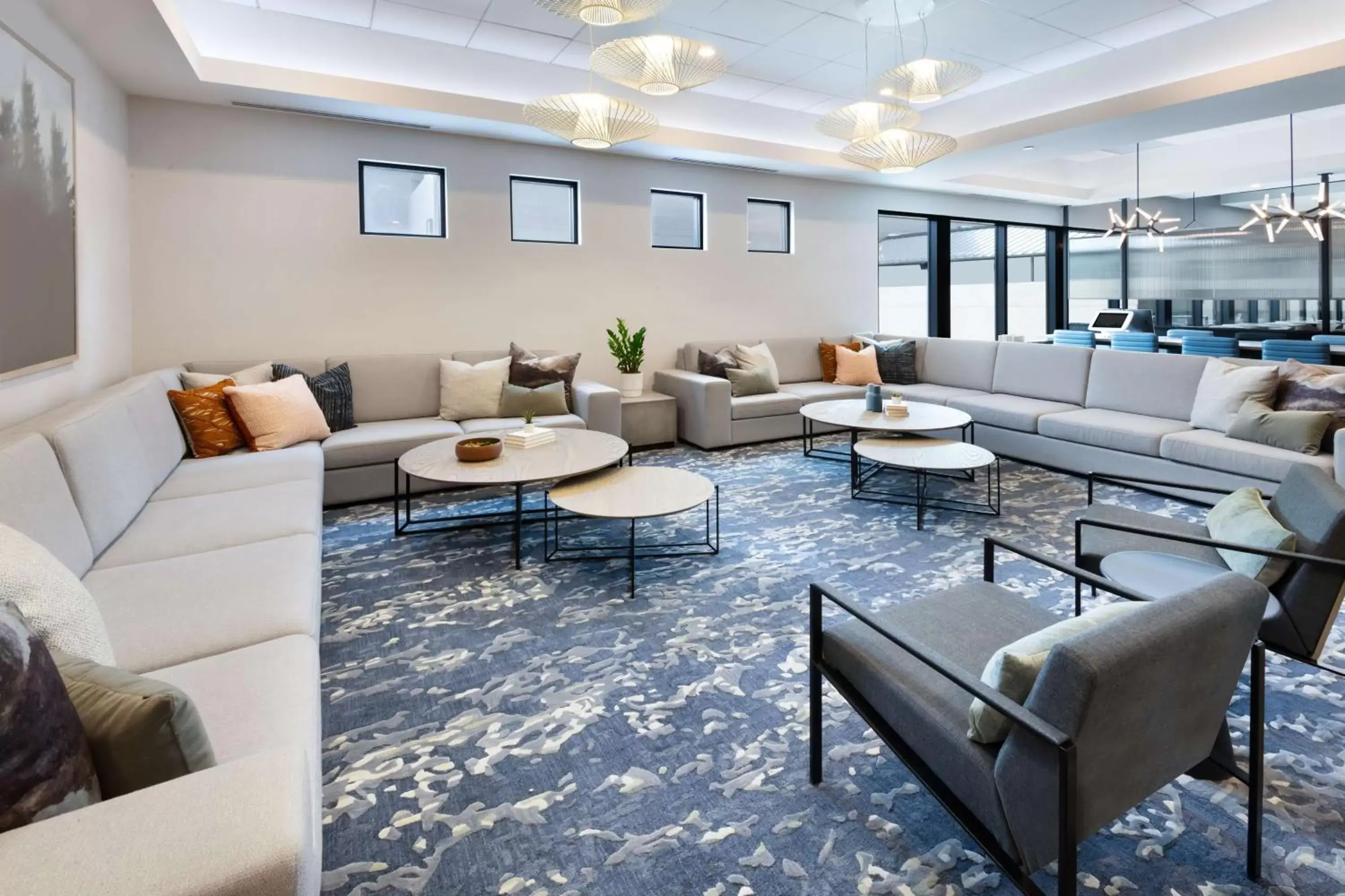 Lobby or reception, Seating Area in DoubleTree by Hilton Denver Cherry Creek, CO