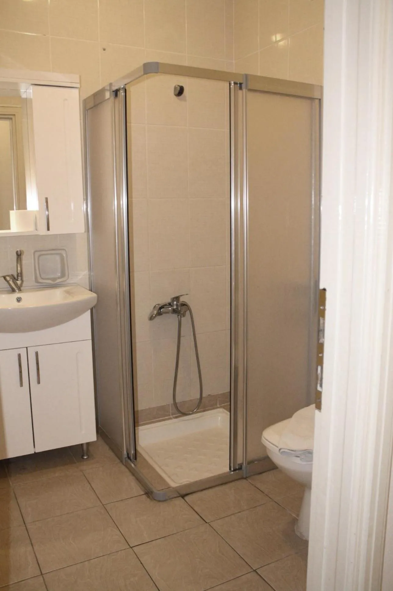 Restaurant/places to eat in Reis Maris Hotel