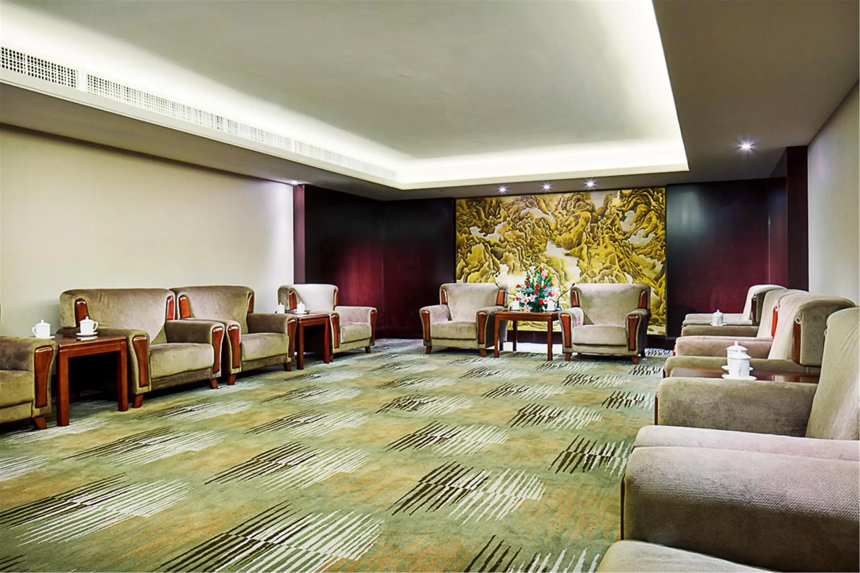 Meeting/conference room in Crowne Plaza Zhengzhou, an IHG Hotel