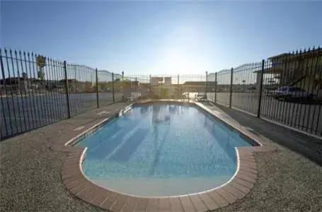 Day, Swimming Pool in Travelodge by Wyndham New Braunfels