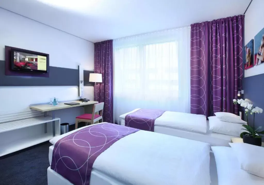 Bedroom, Bed in Lindner Hotel Frankfurt Sportpark part of JdV by Hyatt