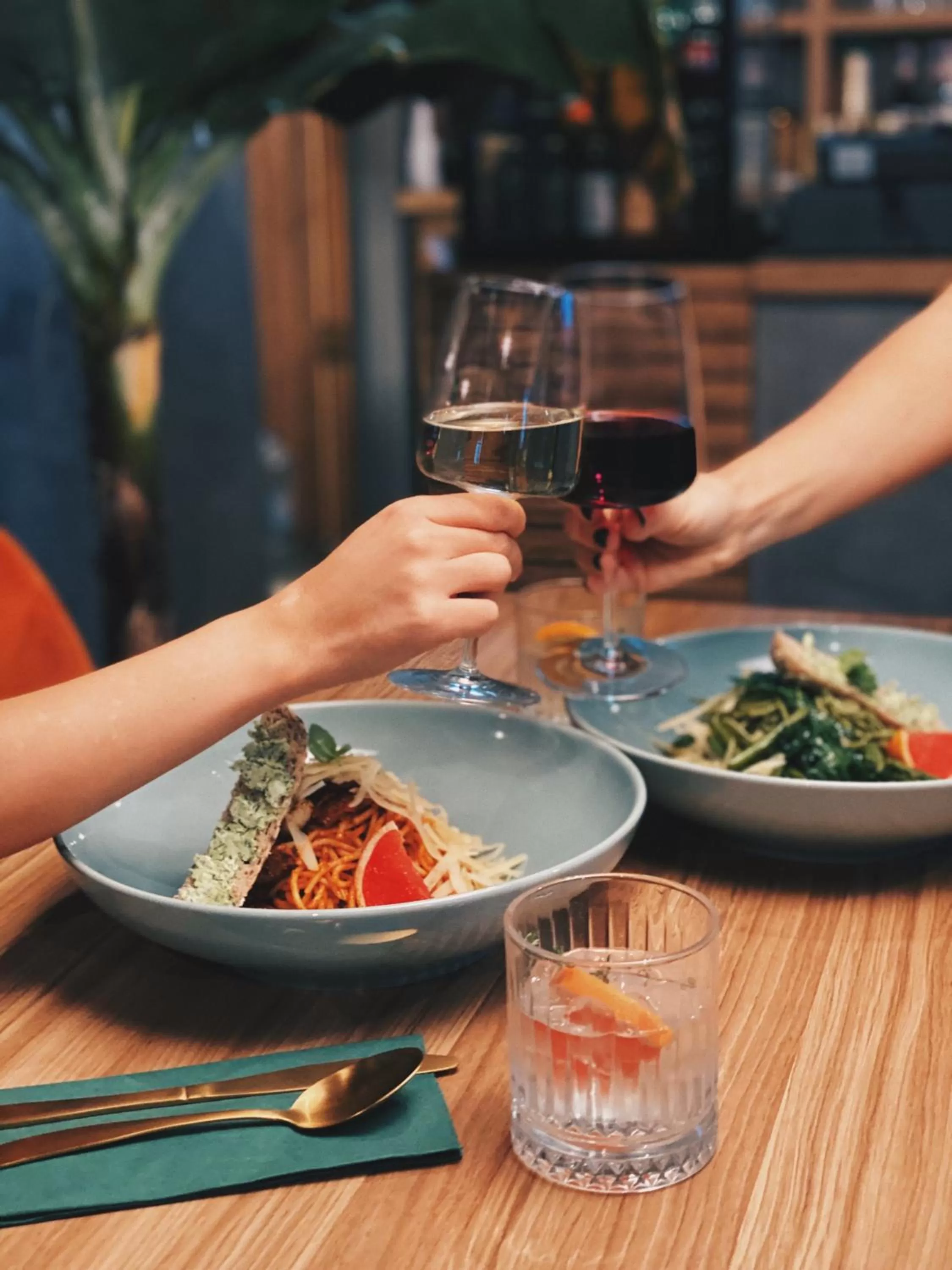 Food and drinks in Hotel Pils with Self-Check in