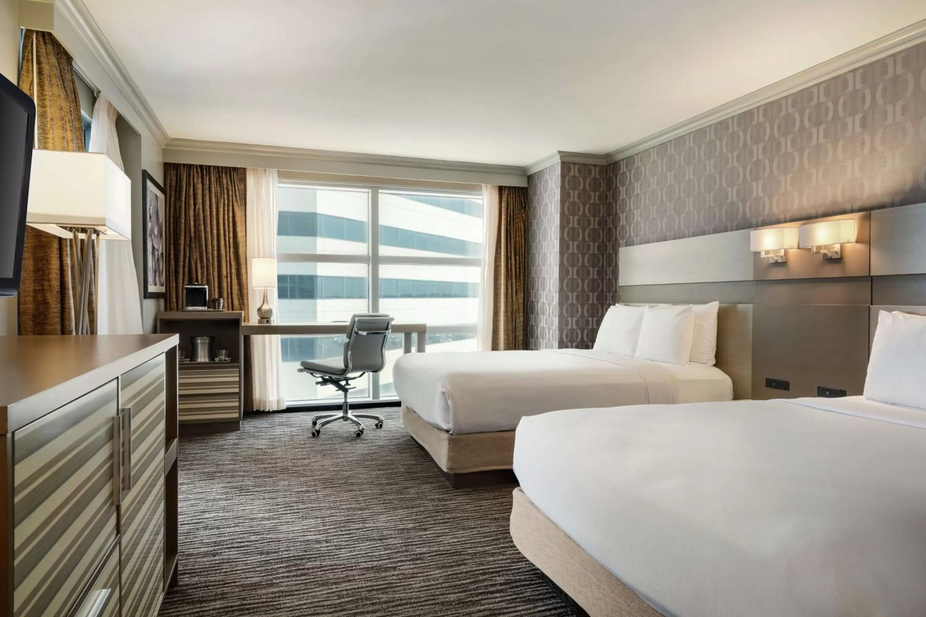 Bedroom, Bed in Hilton Melbourne, FL