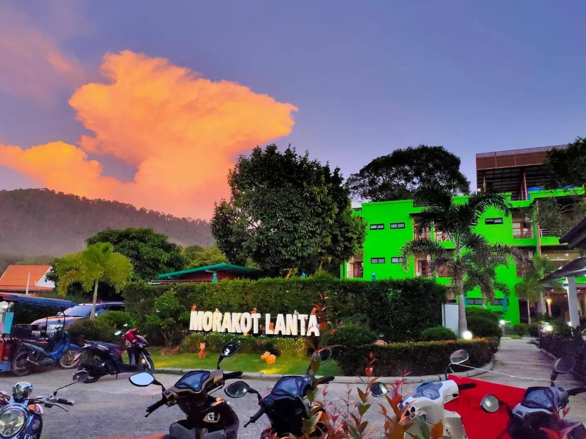 Morakot Lanta Resort