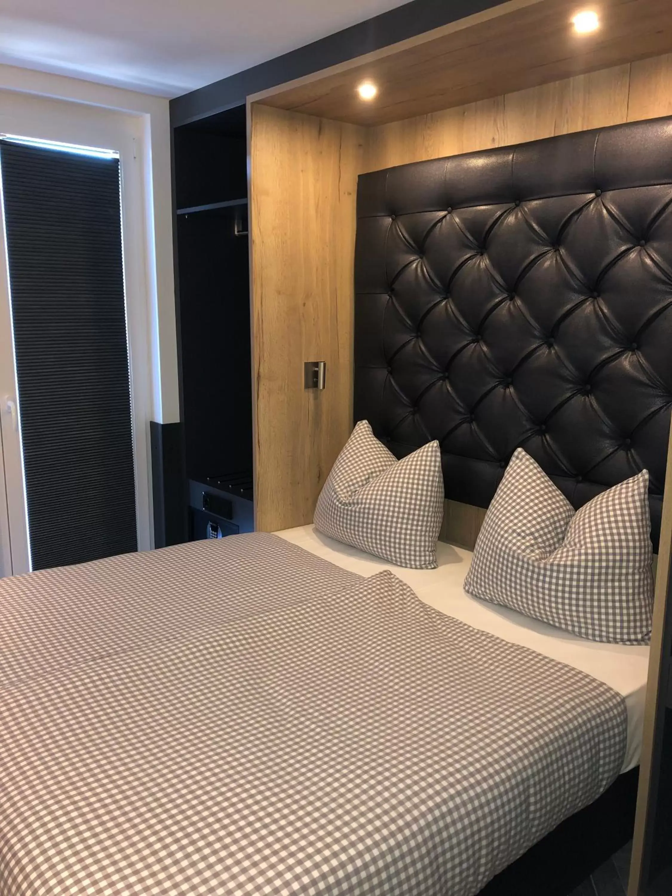 Bed in Munich Deluxe Hotel Bed in Munich Deluxe Hotel