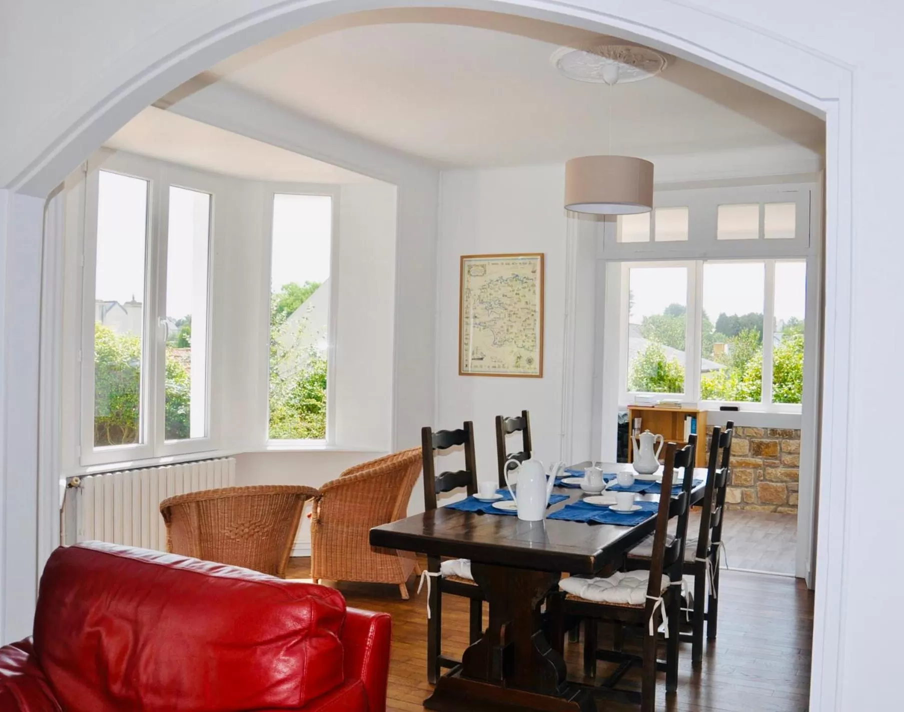 Dining area in Les hauts de Kersudal