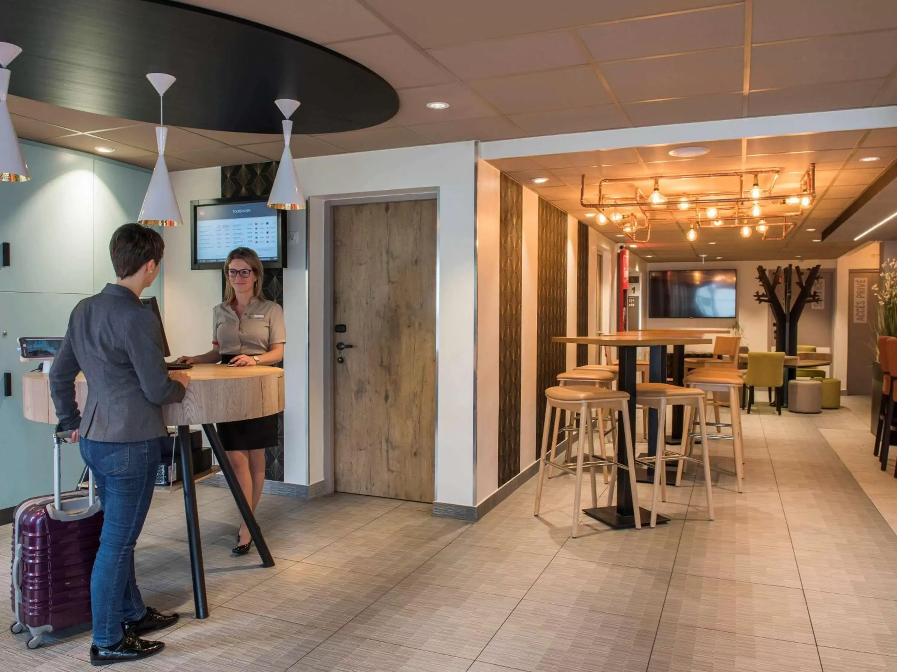 Property building in ibis Tours Nord Property building in ibis Tours Nord