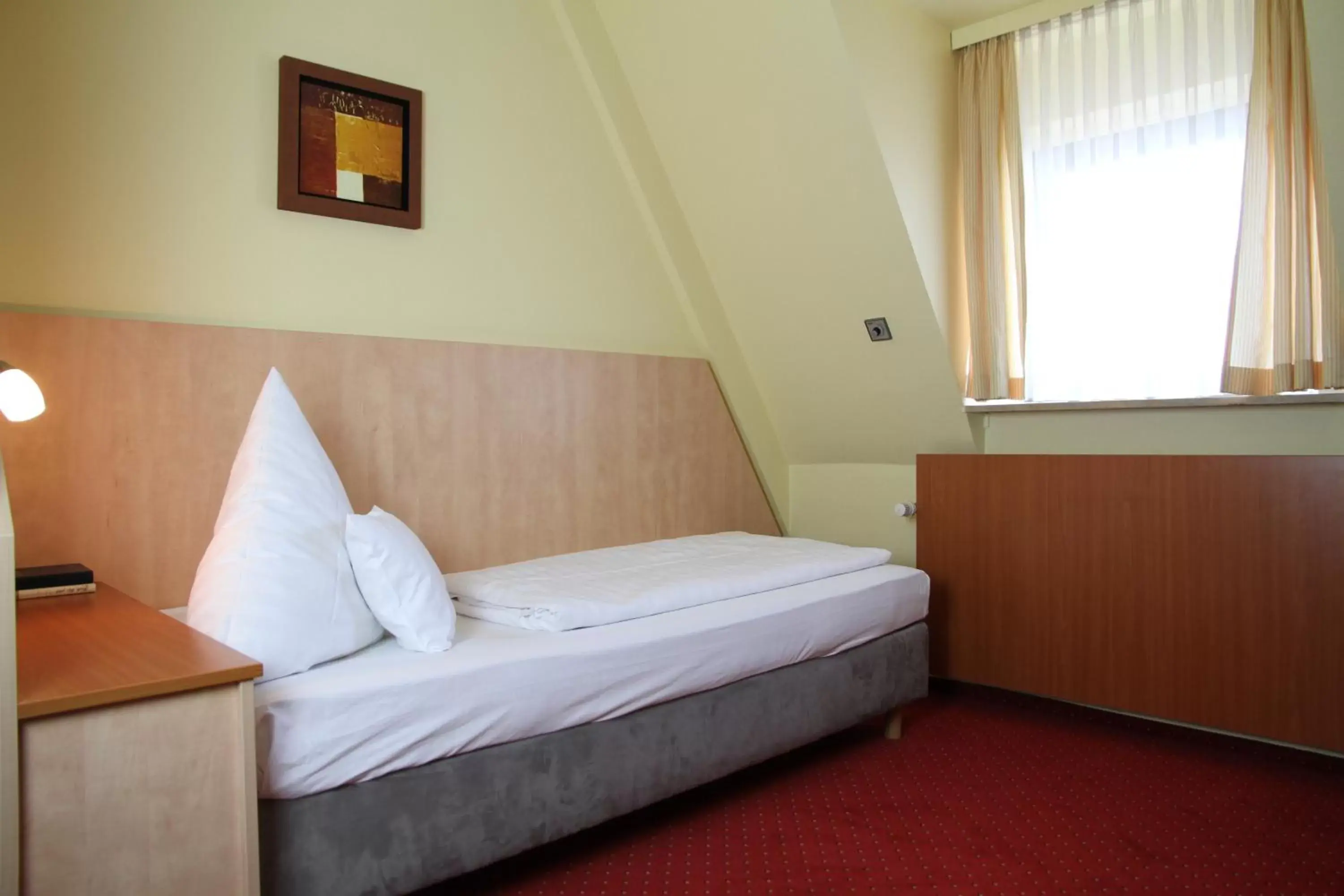 Photo of the whole room, Bed in TOP Hotel Amberger Photo of the whole room, Bed in TOP Hotel Amberger