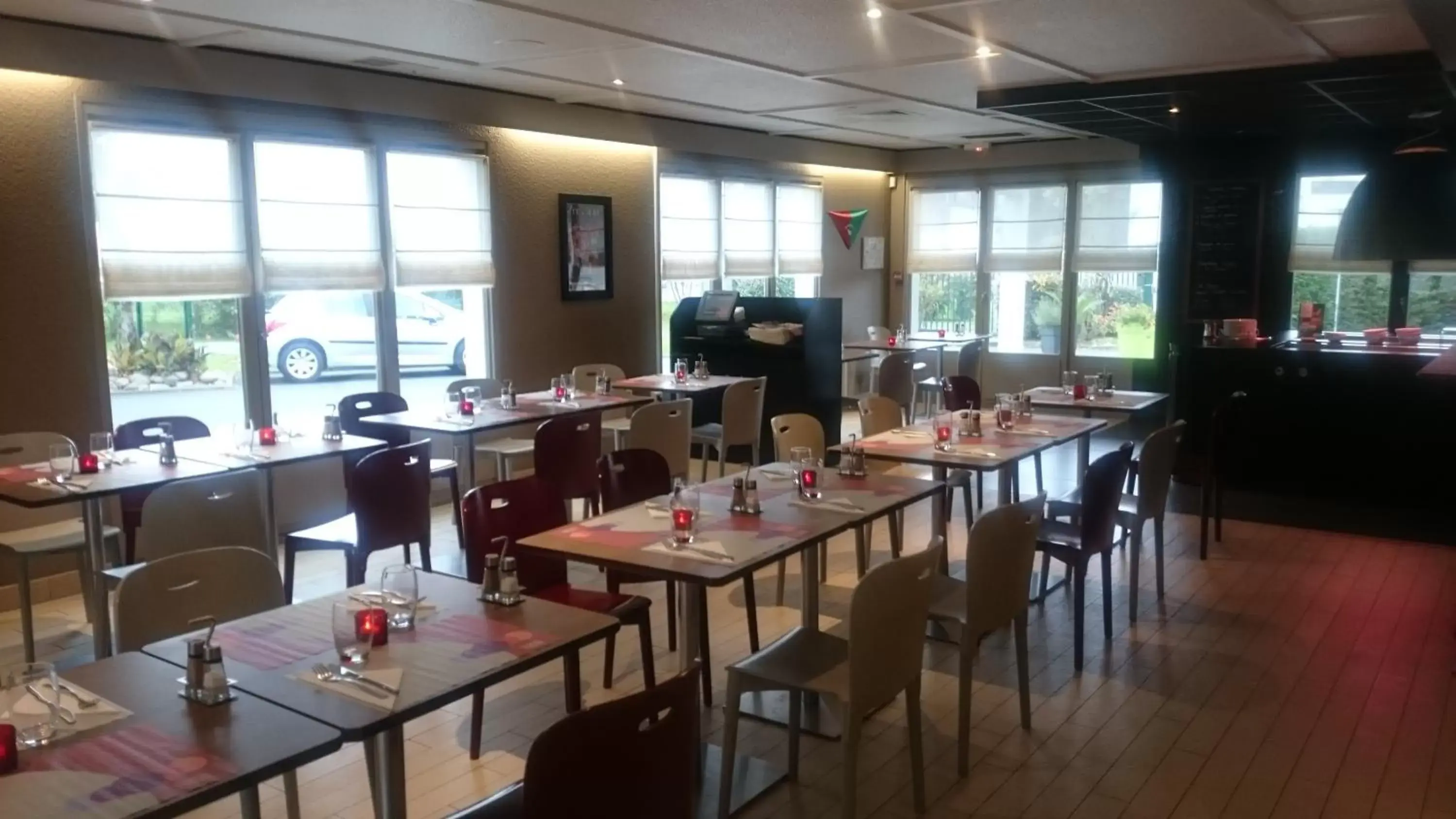 Restaurant/Places to Eat in Campanile Bayonne