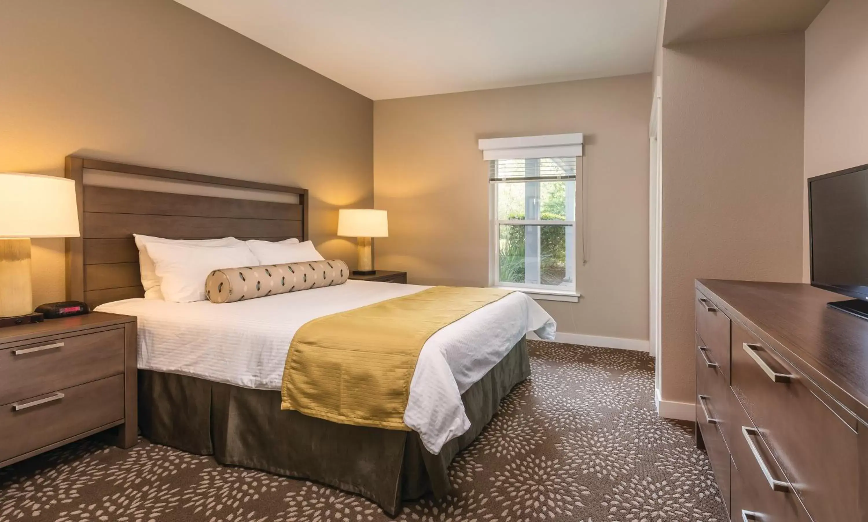 Bedroom, Bed in Worldmark Windsor