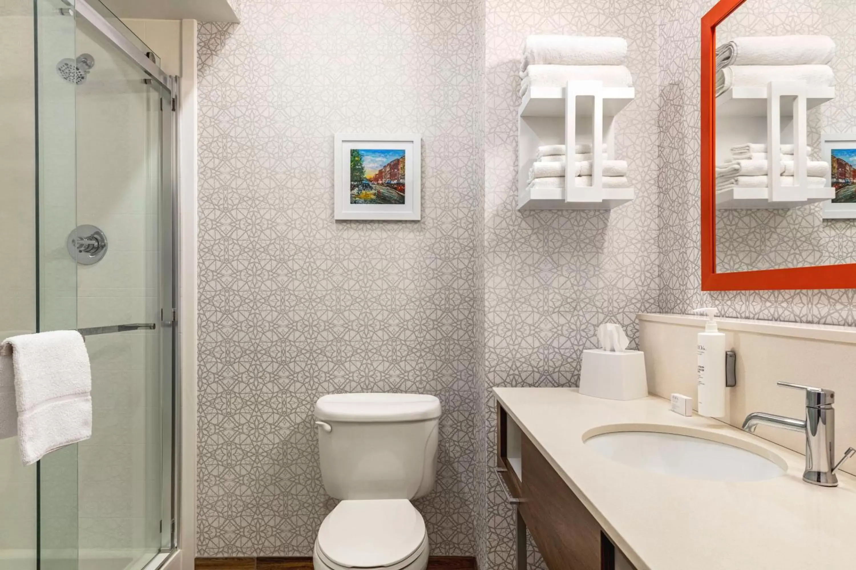 Bathroom in Hampton Inn & Suites Valparaiso