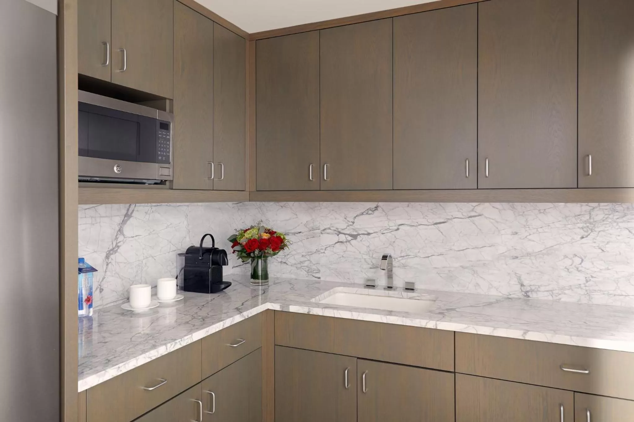 Photo of the whole room in Loews Regency New York Hotel