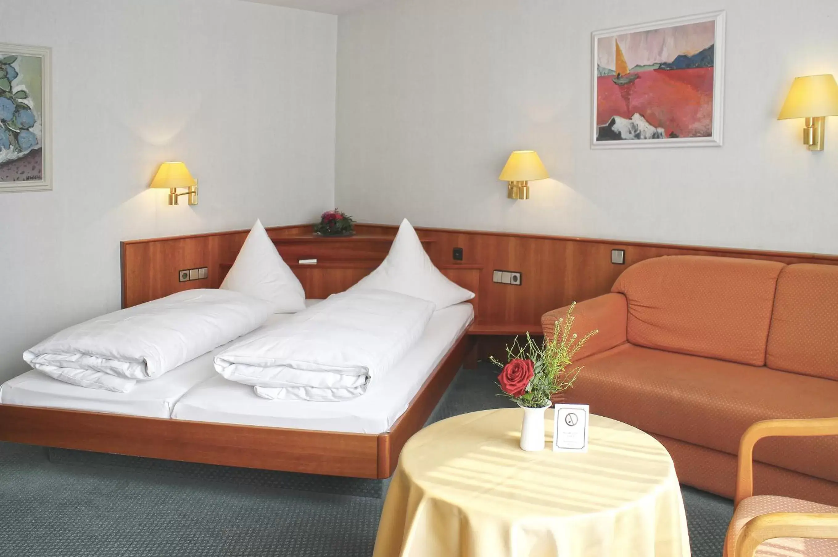 Bedroom, Bed in Hotel Zum Schiff