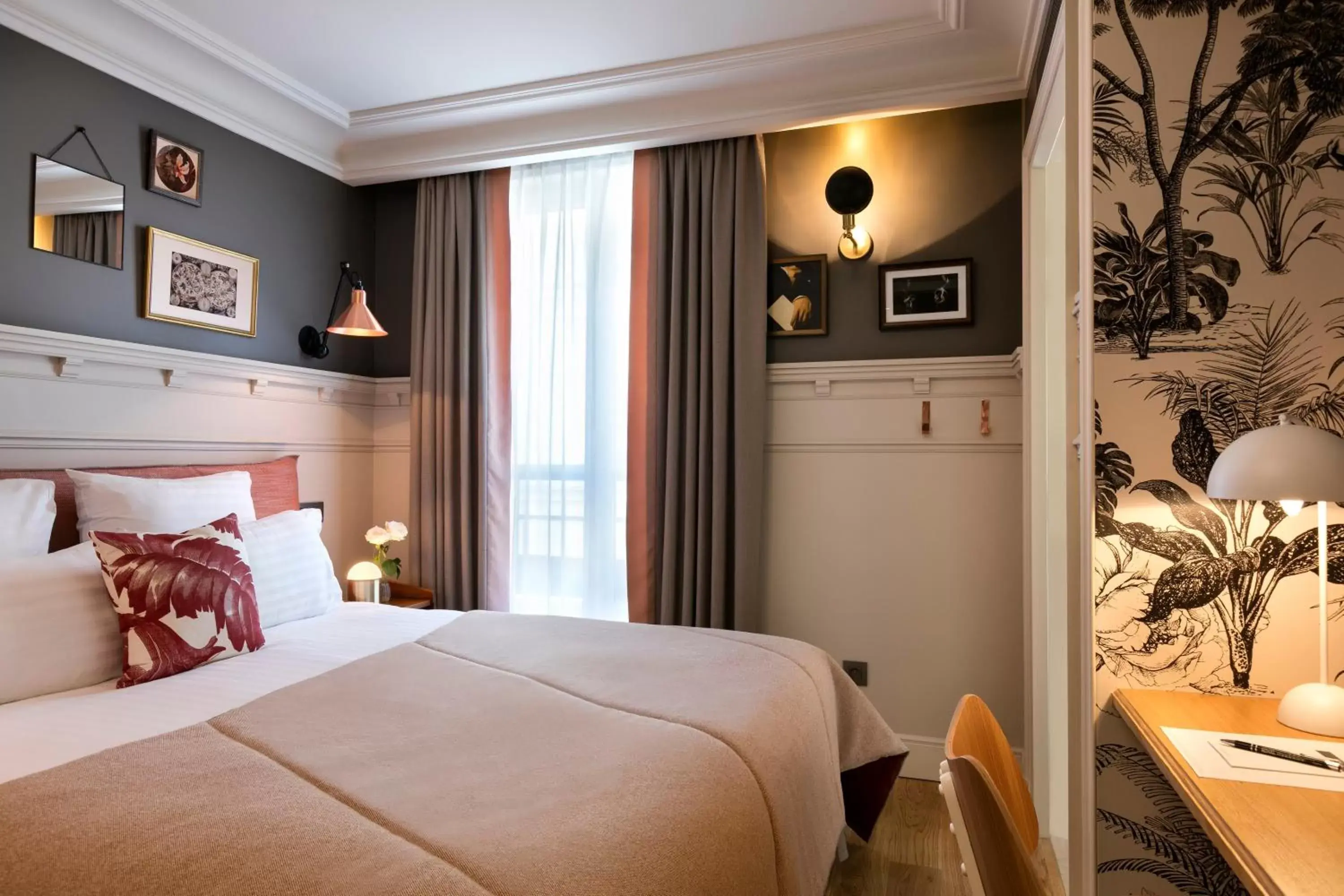 Classic Double Room in Royal Madeleine Hotel & Spa Classic Double Room in Royal Madeleine Hotel & Spa
