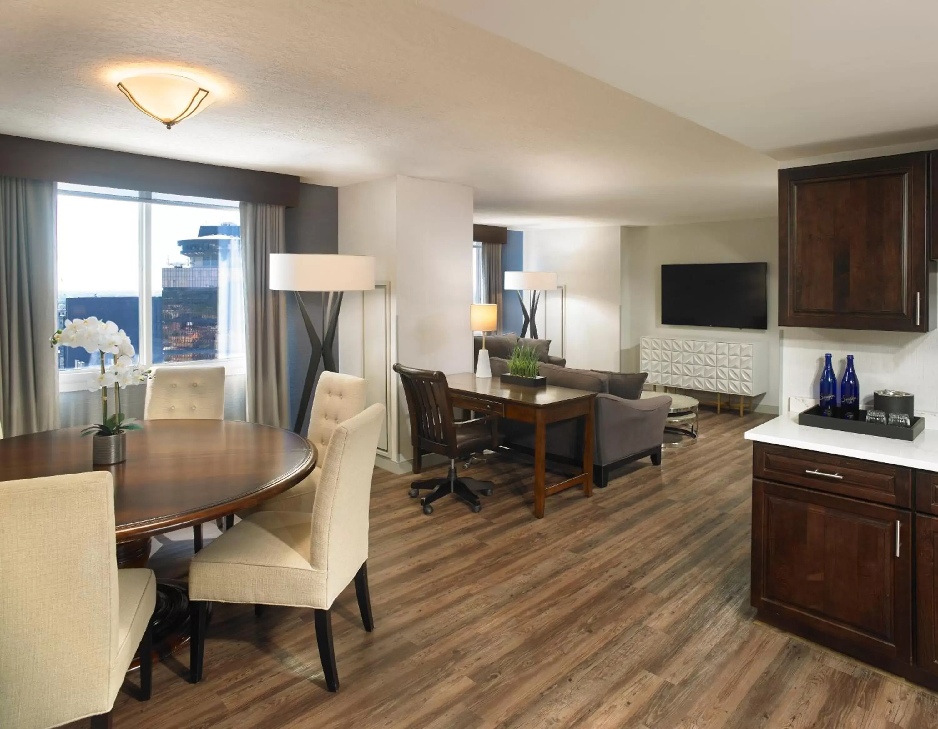 Living room, Seating Area in Hyatt Regency Rochester