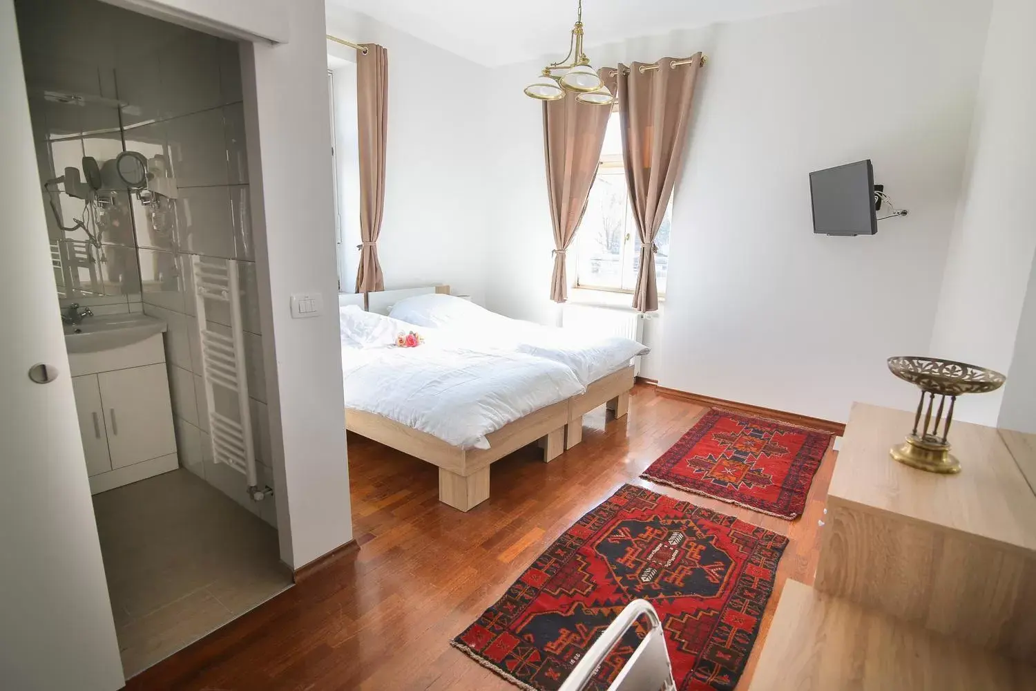 Double or Twin Room - single occupancy in Hotel Vila Katrca Double or Twin Room - single occupancy in Hotel Vila Katrca
