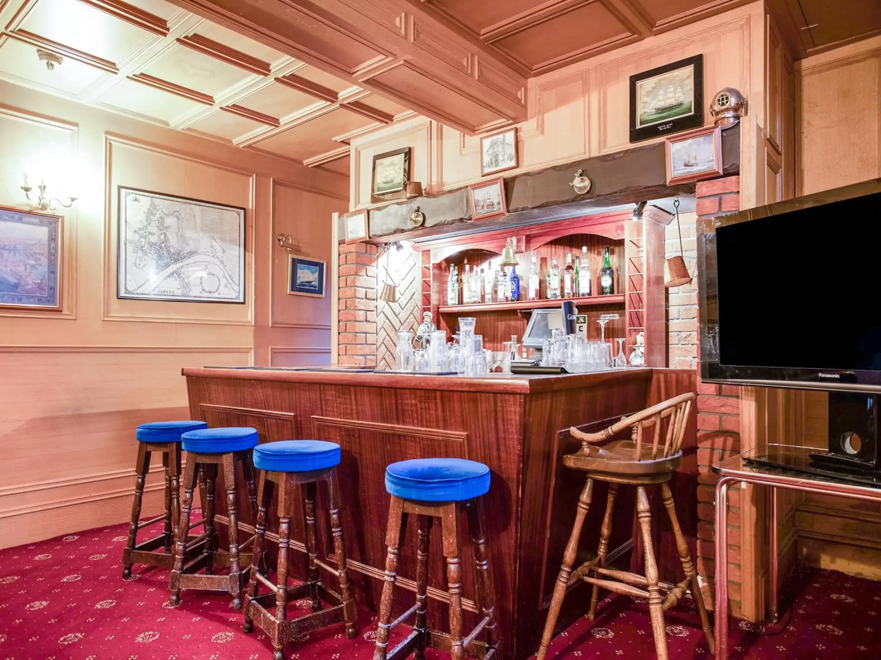 Lounge or bar, Lounge/Bar in OYO The Rowers Hotel, Dunston Gateshead