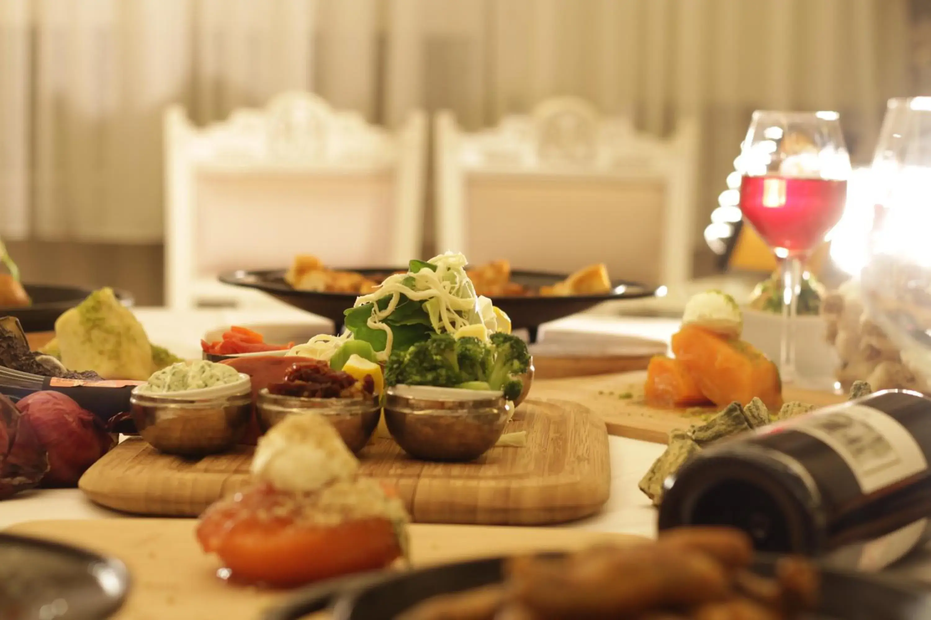 Restaurant/places to eat in Demir Hotel Restaurant/places to eat in Demir Hotel