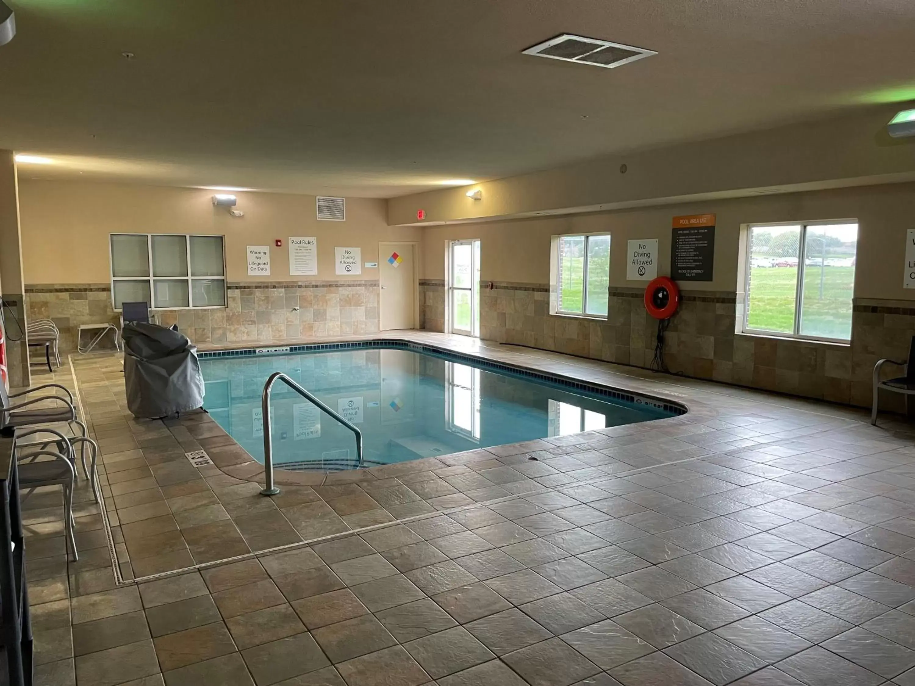 , Swimming Pool in La Quinta Inn & Suites by Wyndham Ankeny IA - Des Moines IA