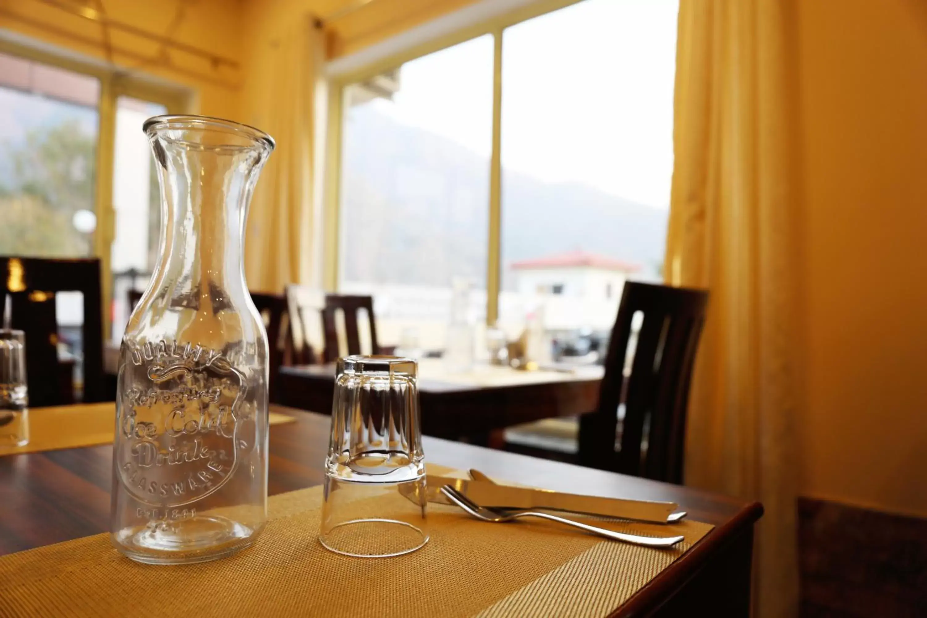 Restaurant/places to eat in Tapovan New Residency - 5 minutes walk to Laxman jhula Restaurant/places to eat in Tapovan New Residency - 5 minutes walk to Laxman jhula